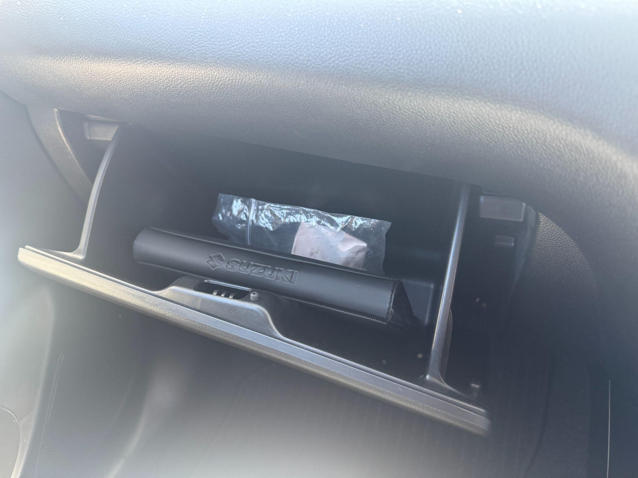 Suzuki Swift Image 31