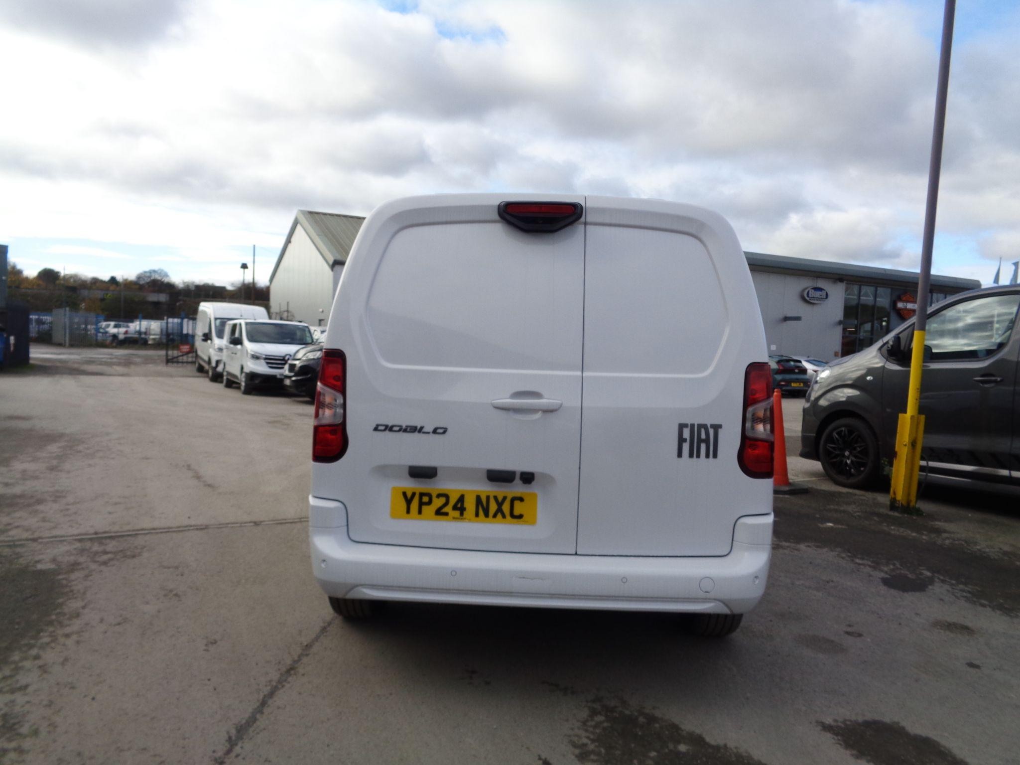 Fiat Doblo Image 4