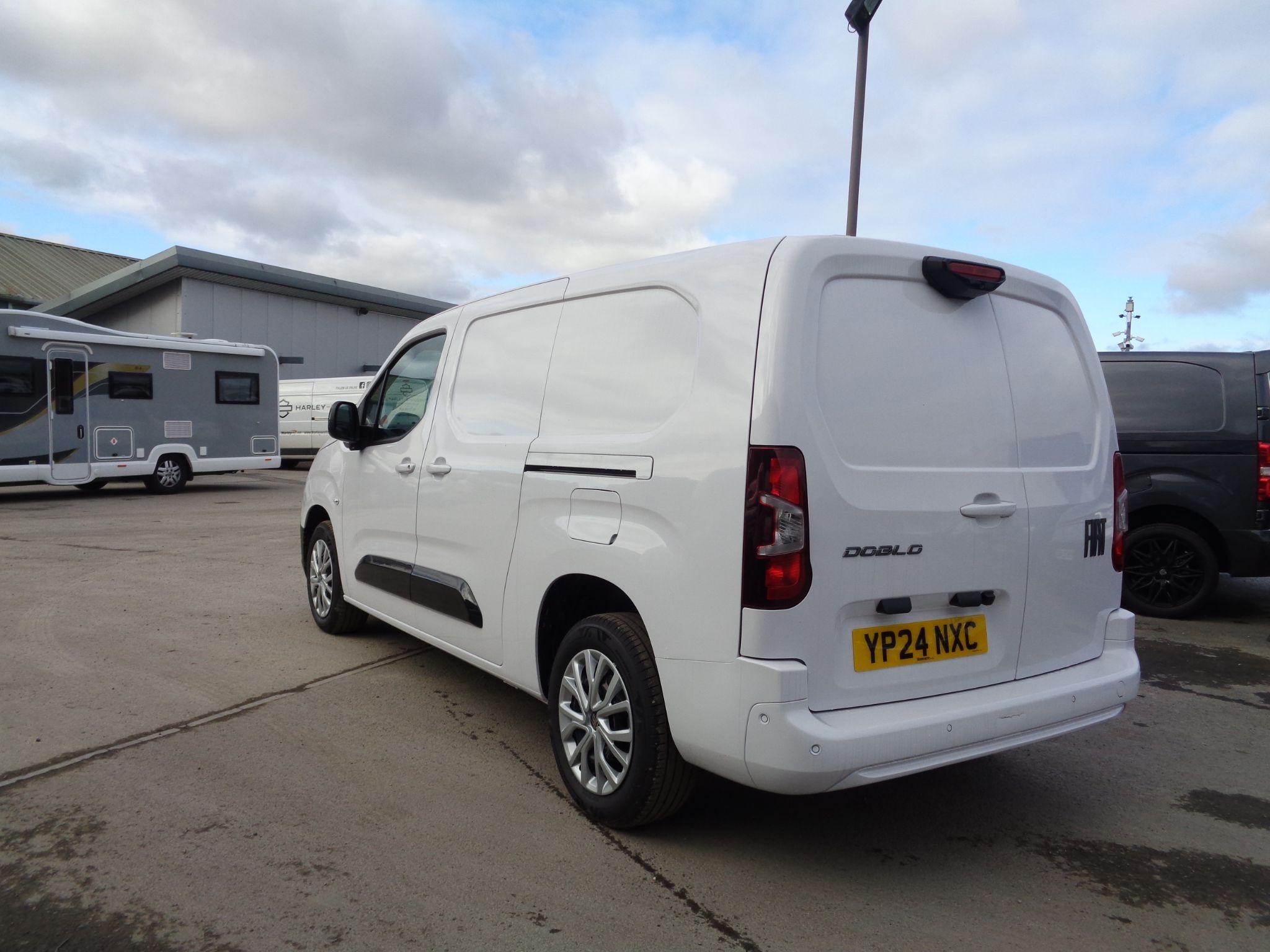 Fiat Doblo Image 6