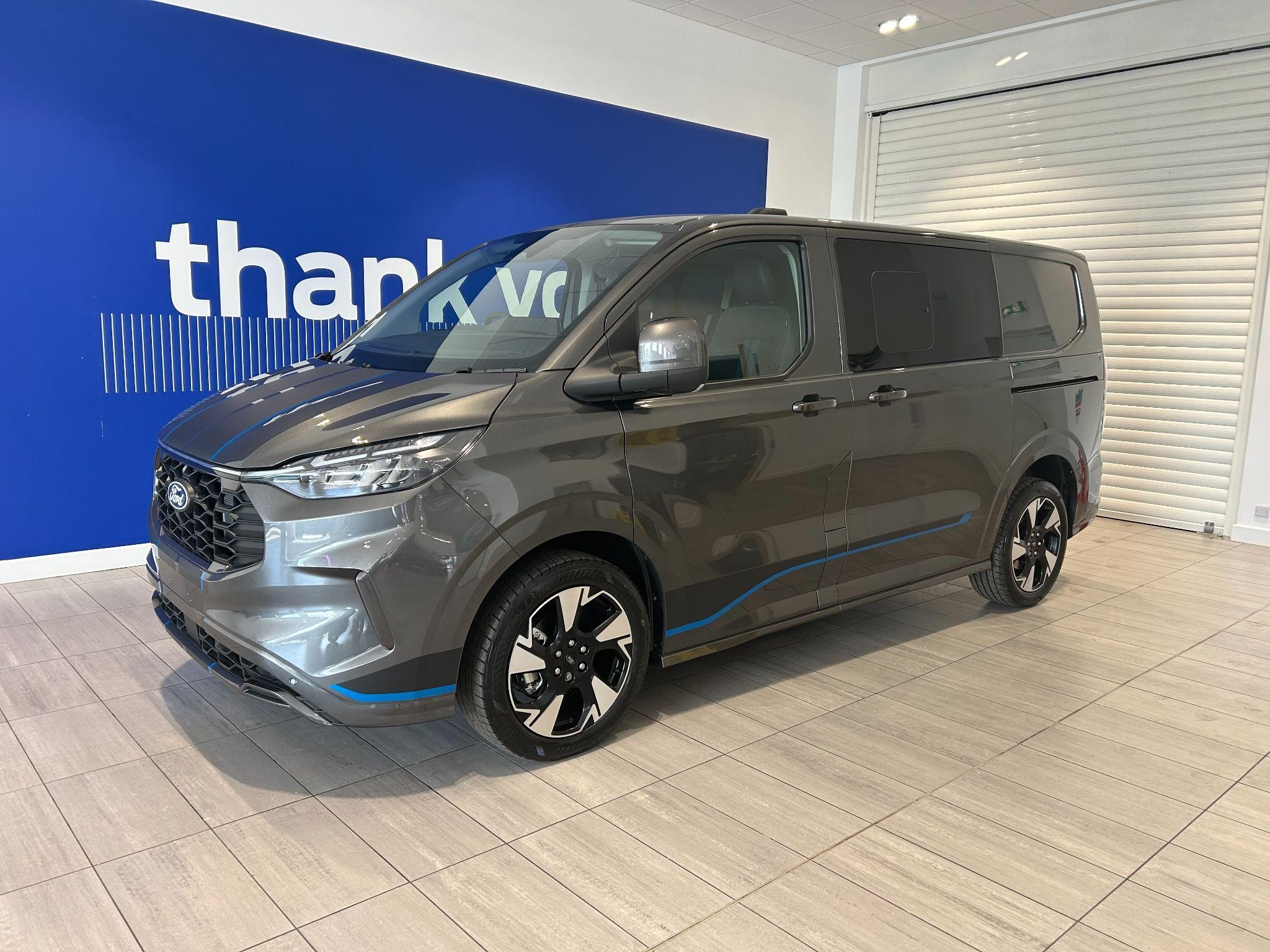 Ford Transit Custom Image 1