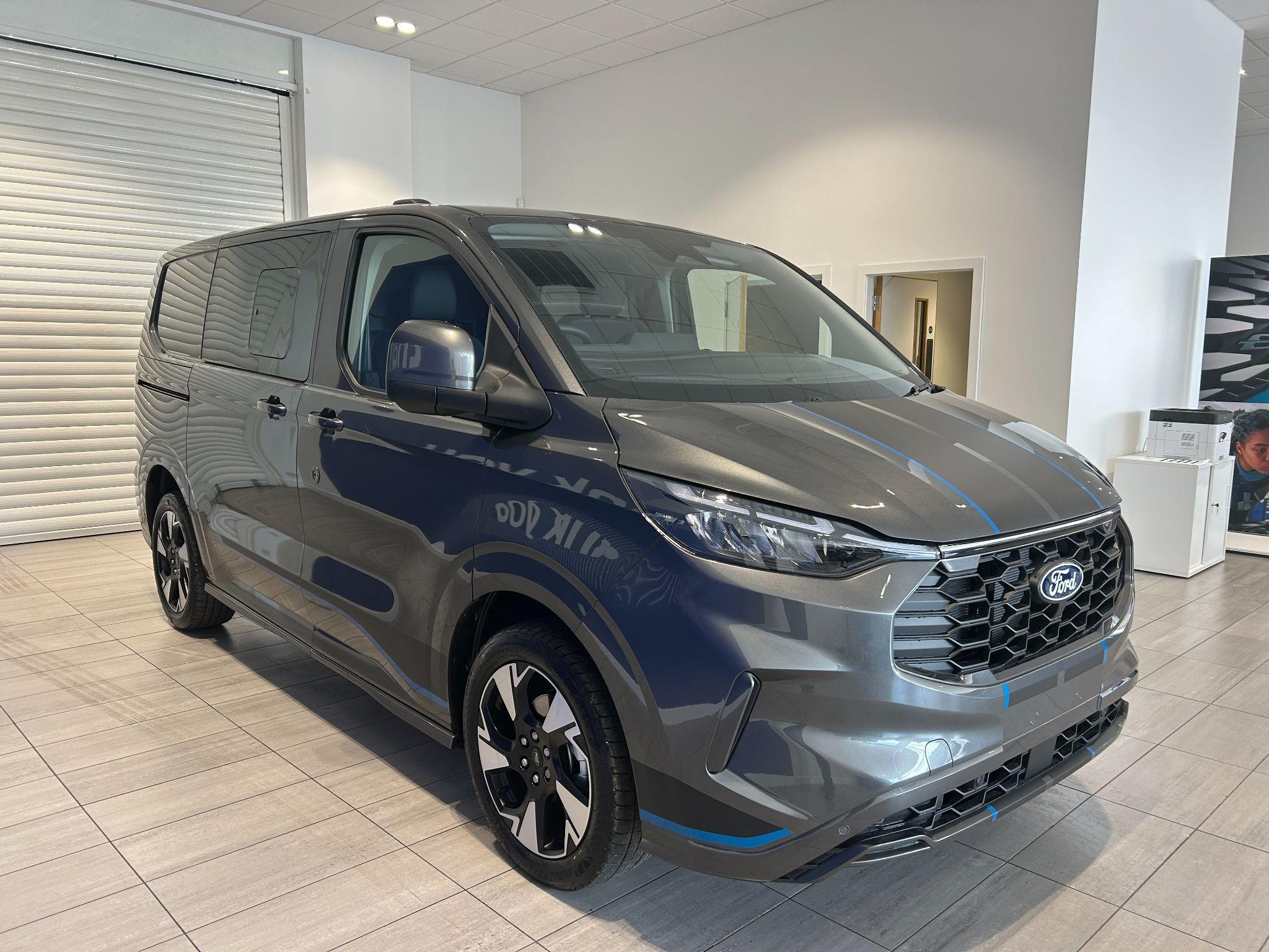 Ford Transit Custom Image 5