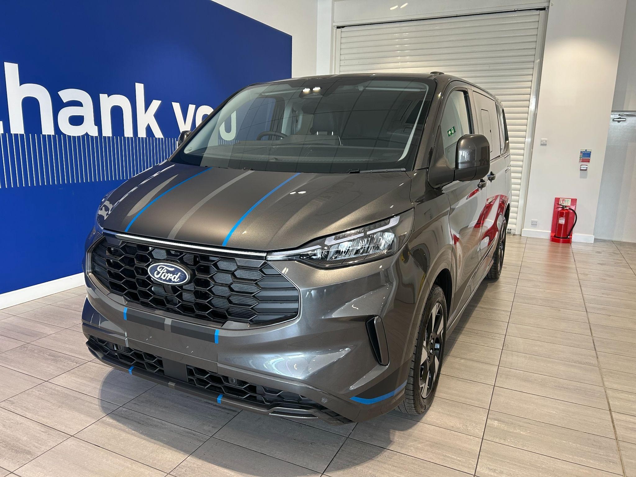 Ford Transit Custom Image 9
