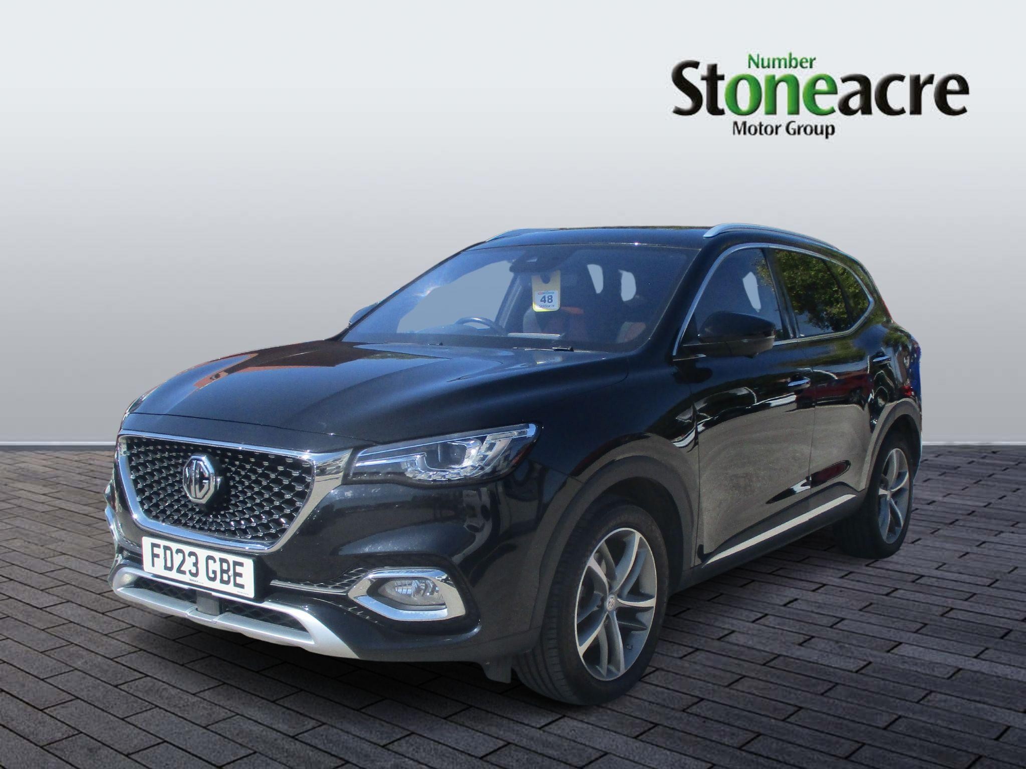 MG HS Plug-In Hybrid Image 3