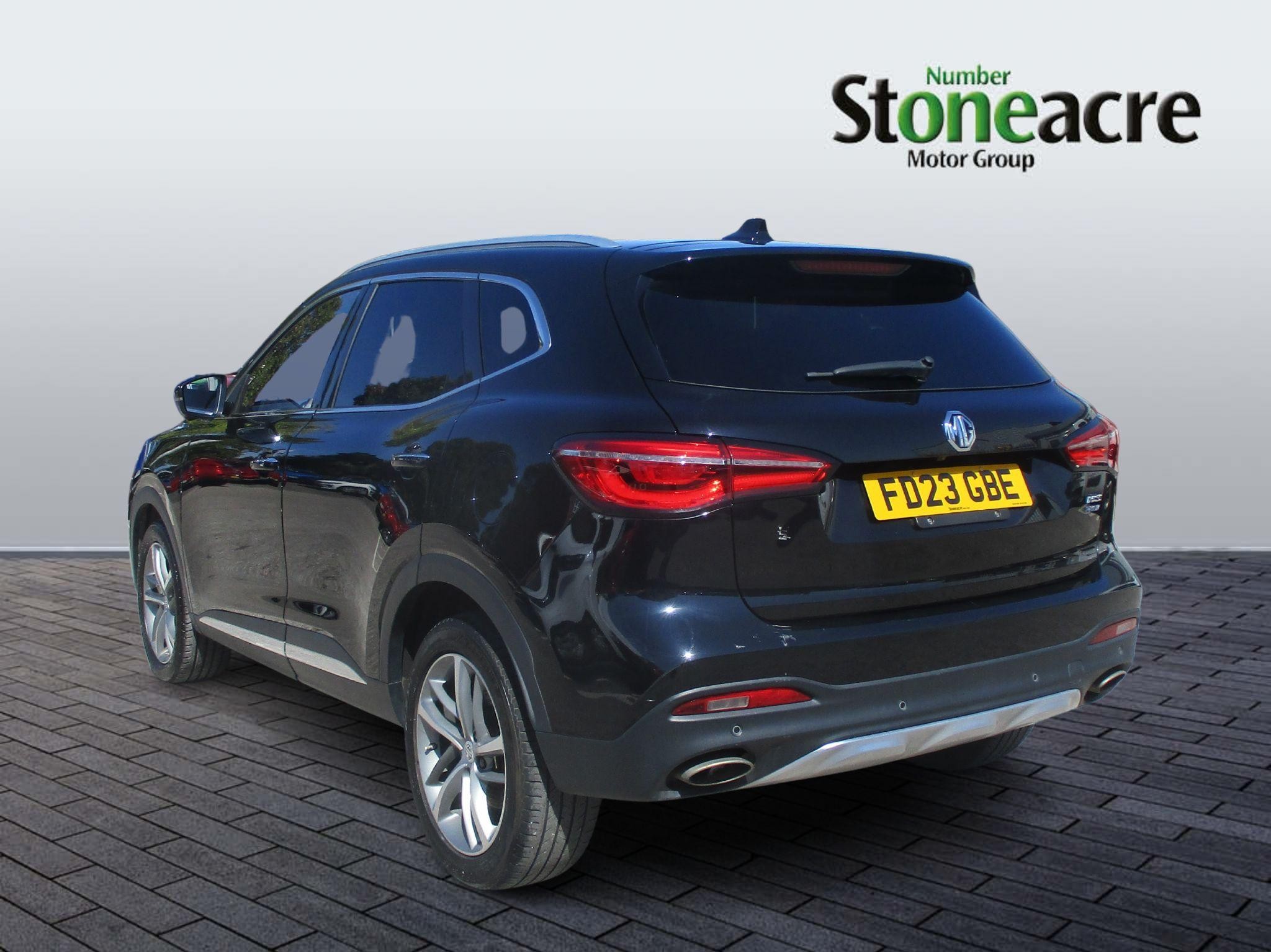 MG HS Plug-In Hybrid Image 4