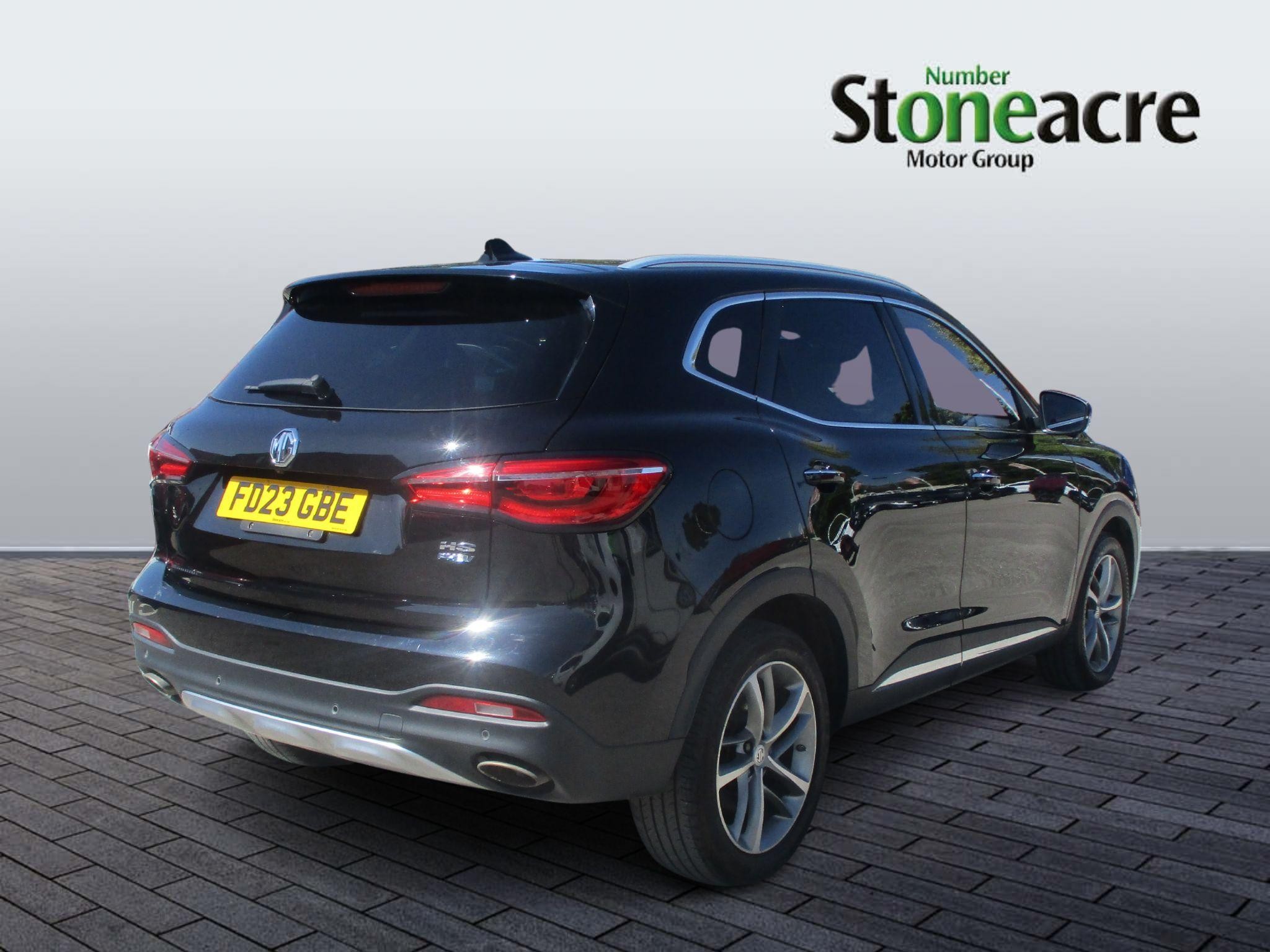 MG HS Plug-In Hybrid Image 8
