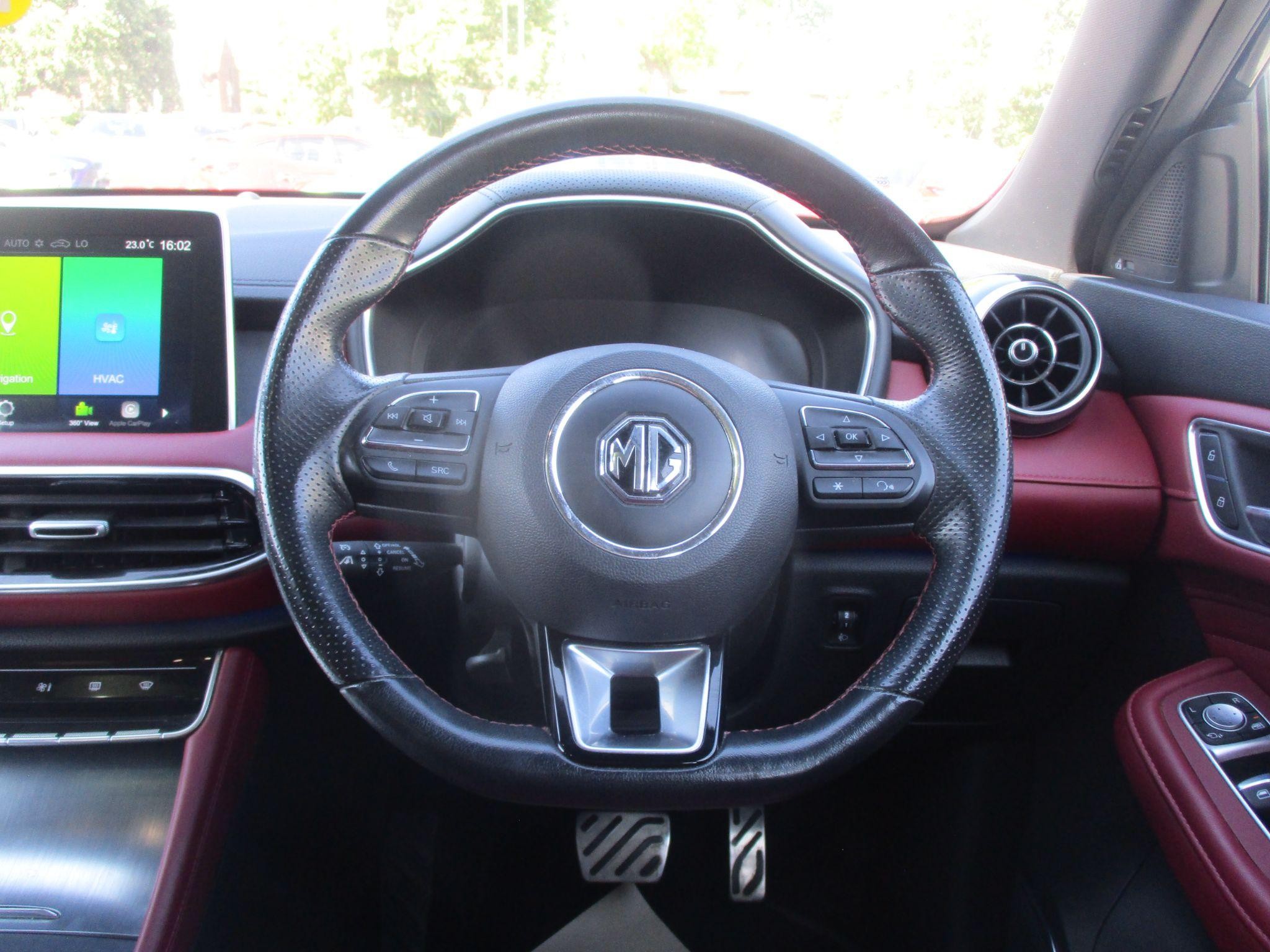 MG HS Plug-In Hybrid Image 35