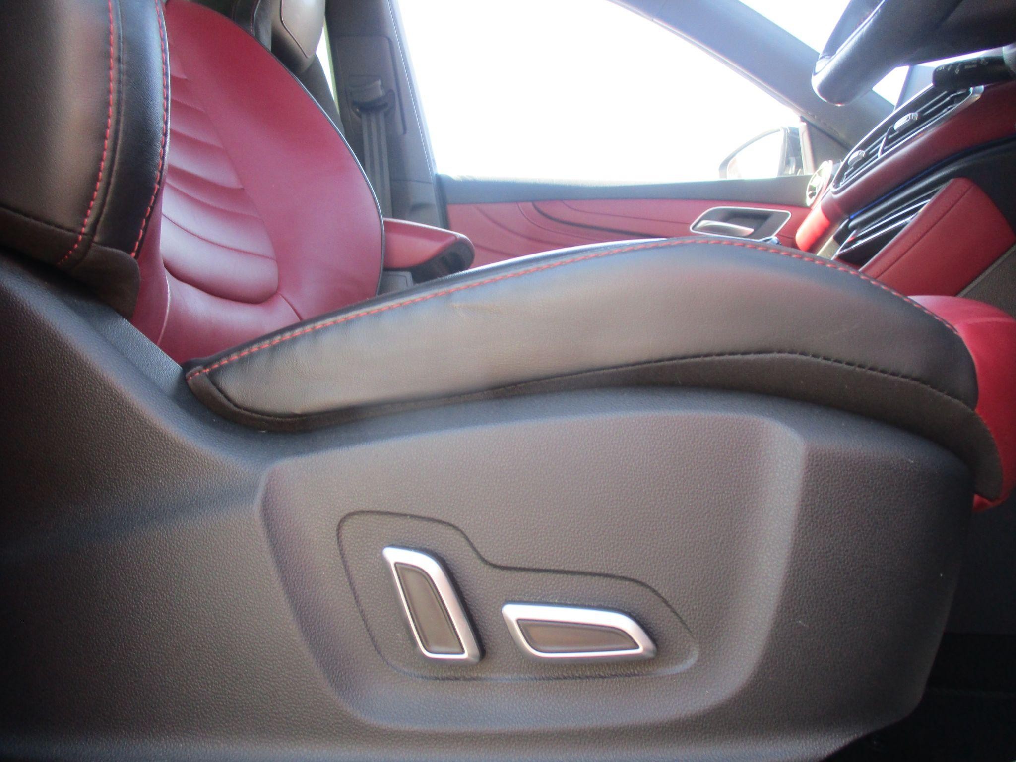 MG HS Plug-In Hybrid Image 36