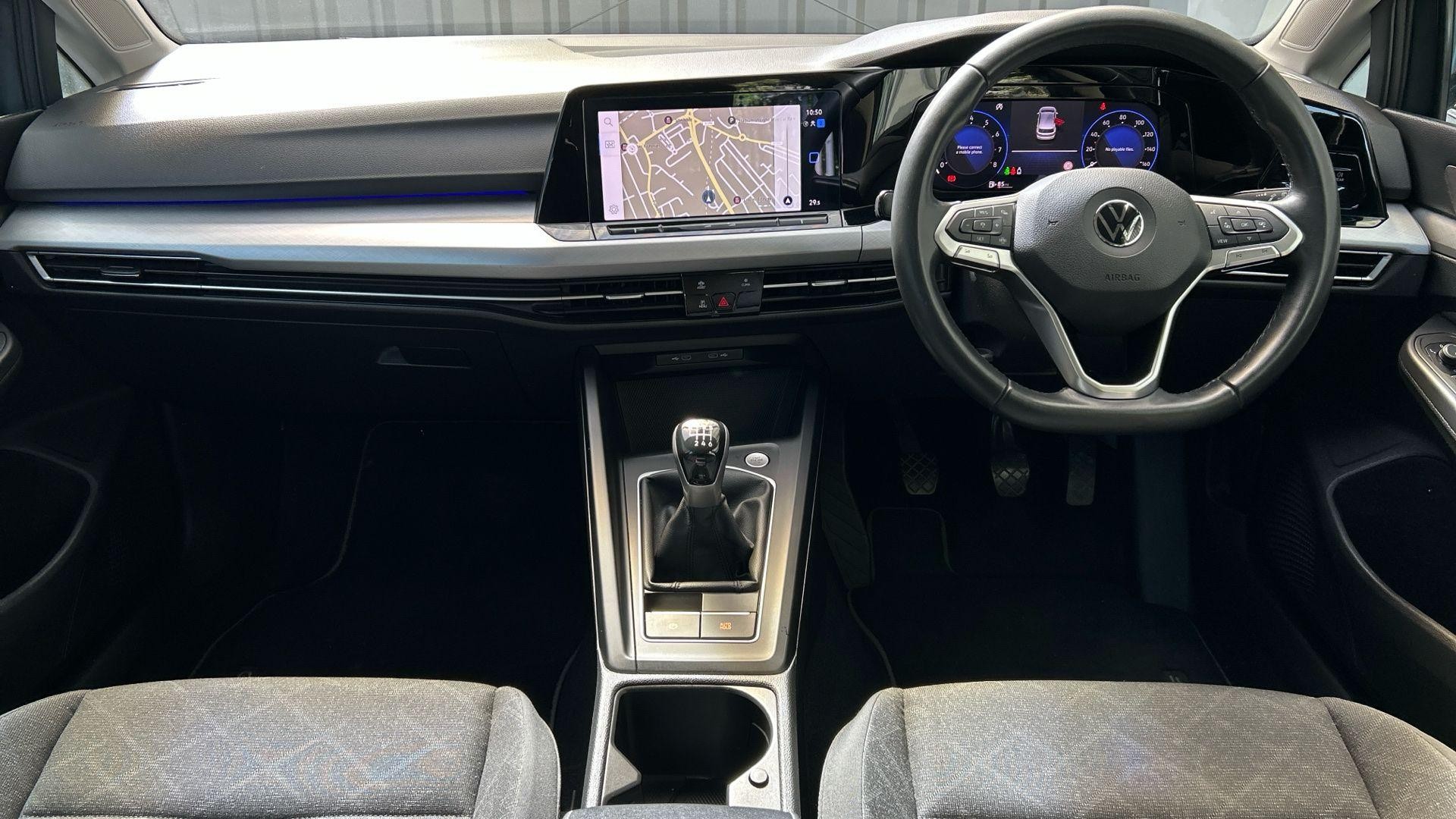 Volkswagen Golf Image 9