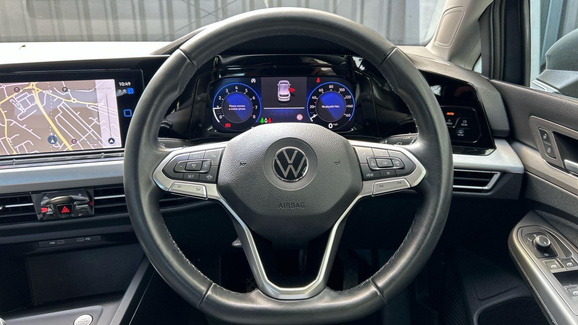 Volkswagen Golf Image 12