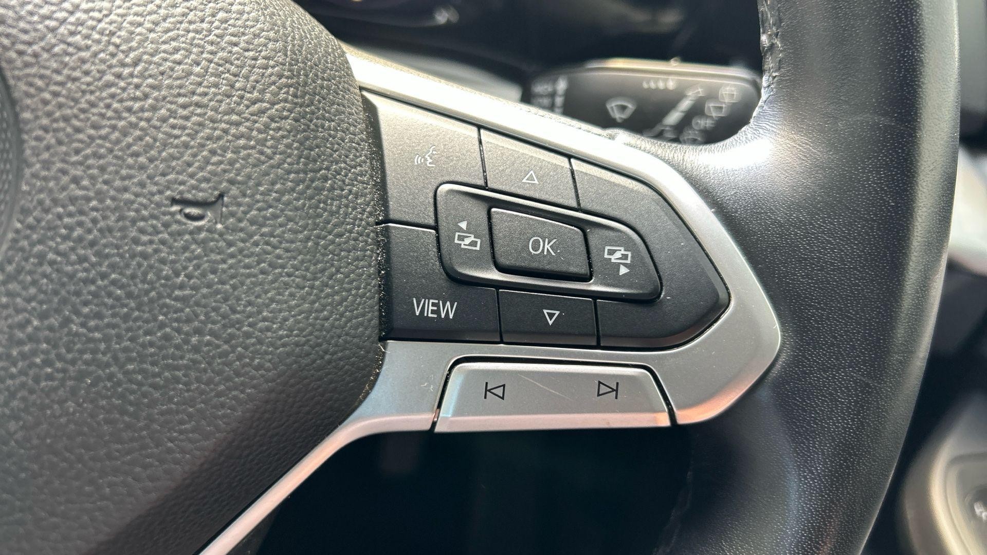Volkswagen Golf Image 39