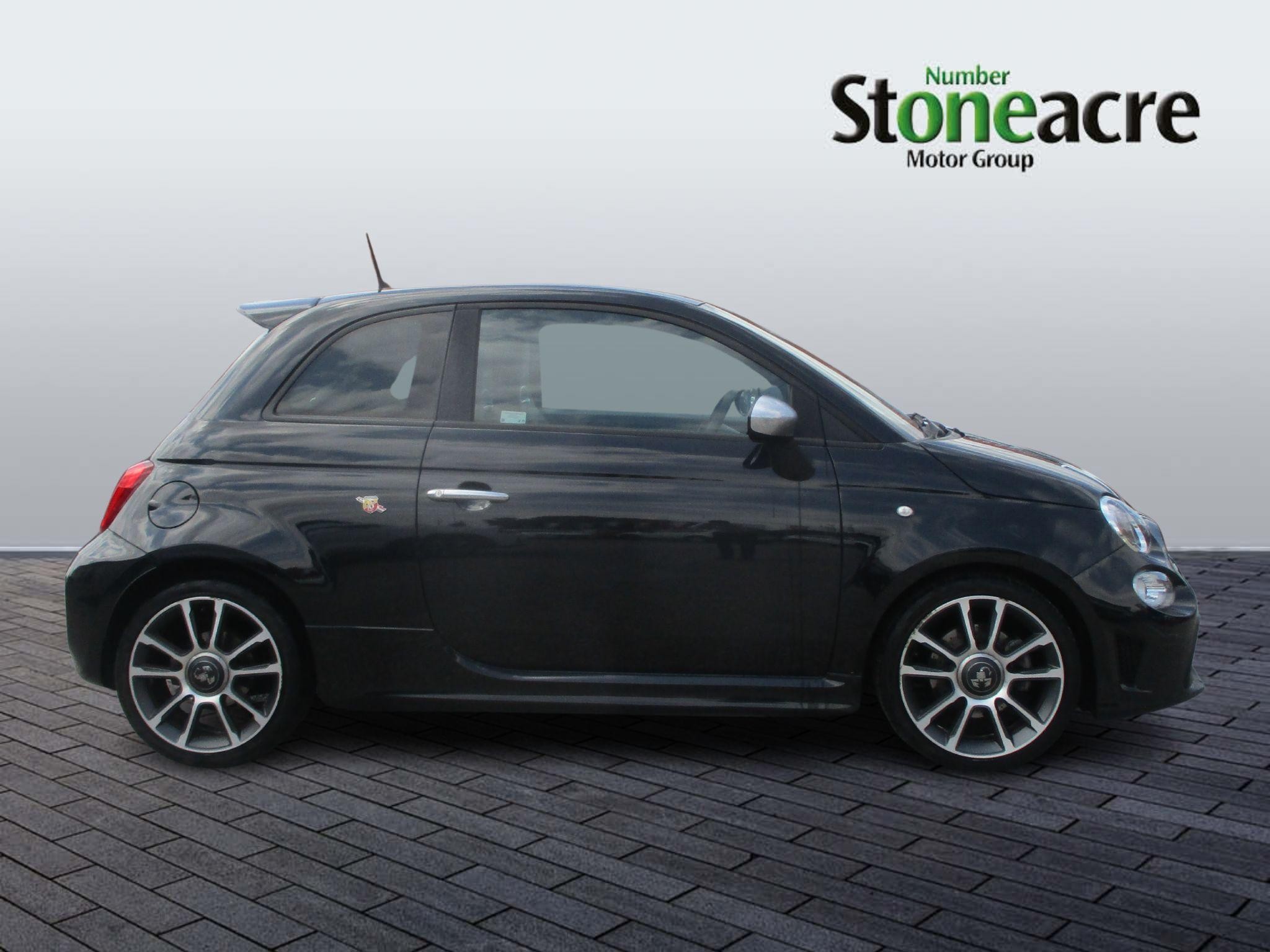 Abarth 595 Image 2