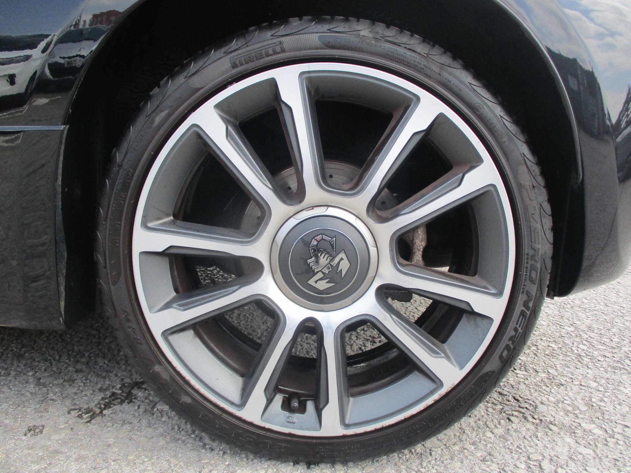 Abarth 595 Image 9