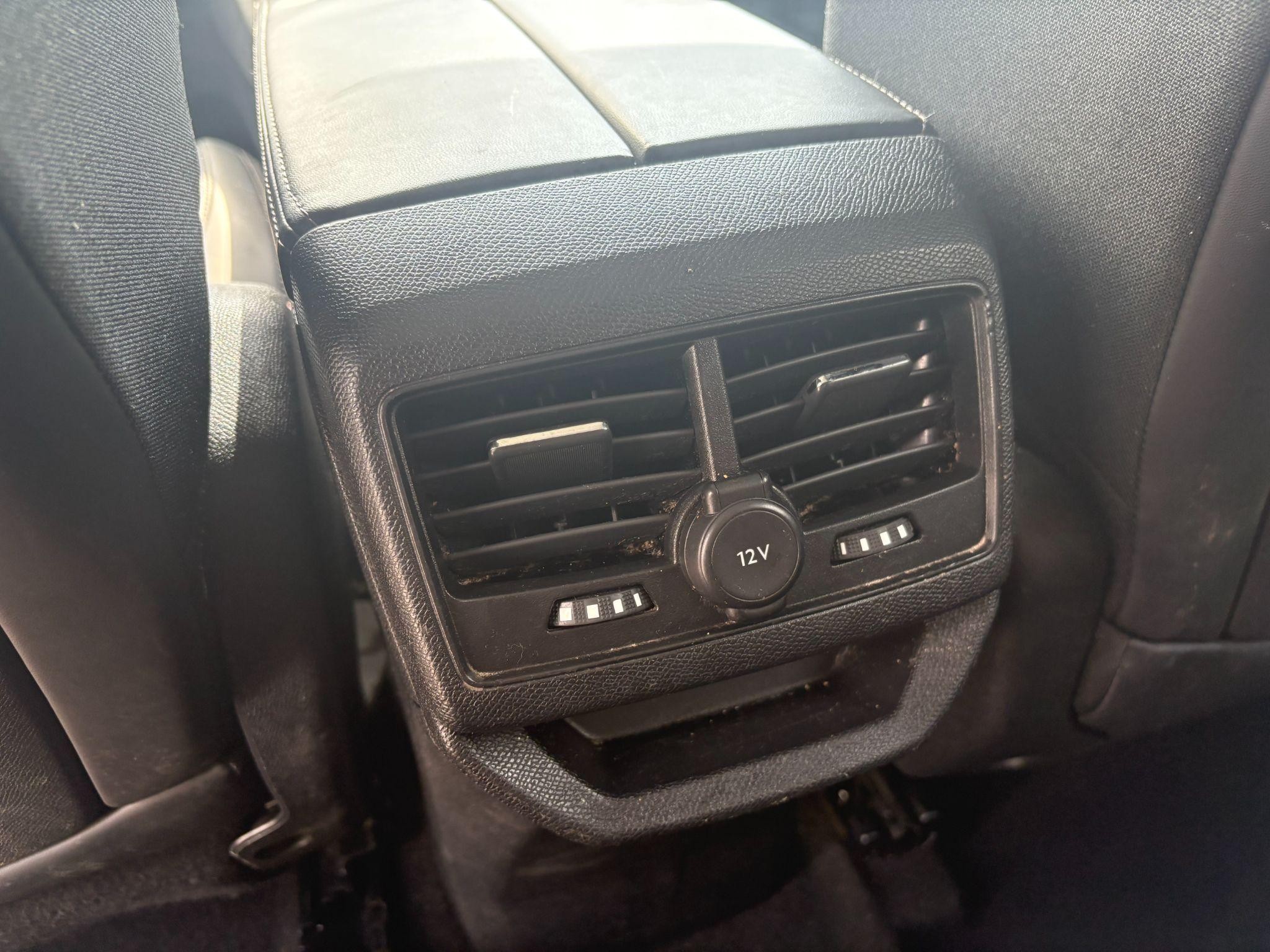 Peugeot 3008 Image 16
