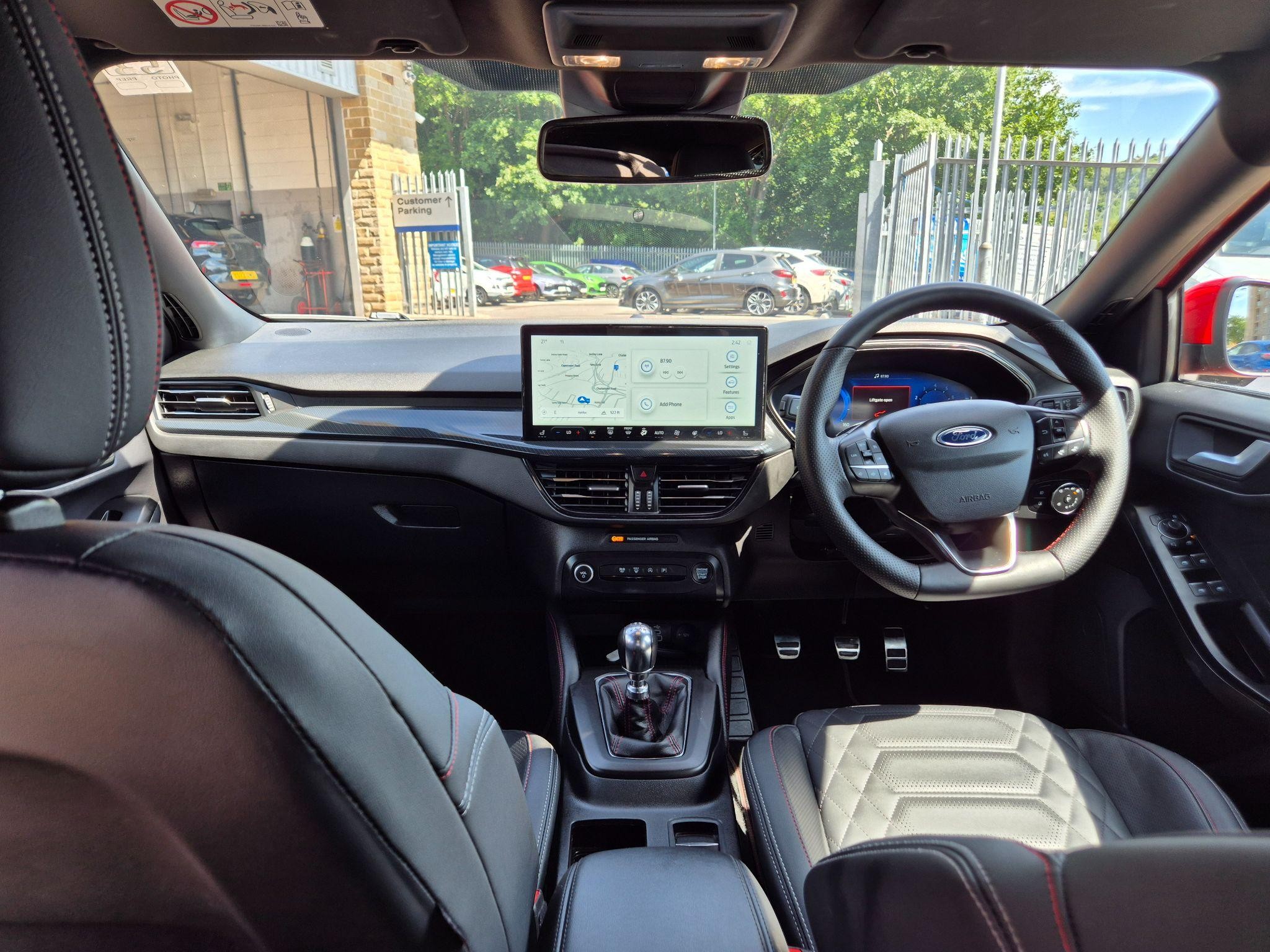 Ford Focus Image 26