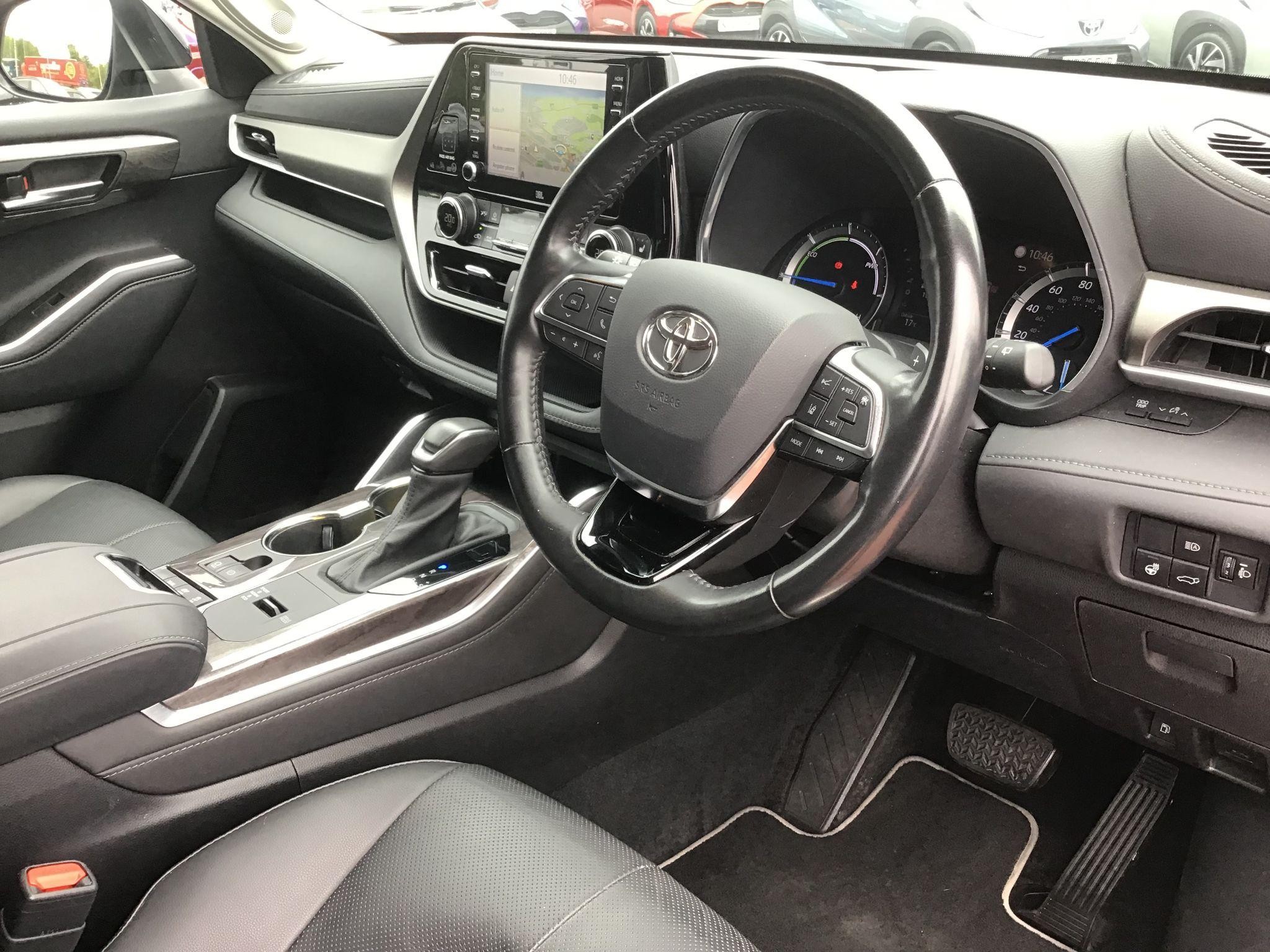 Toyota Highlander Image 15