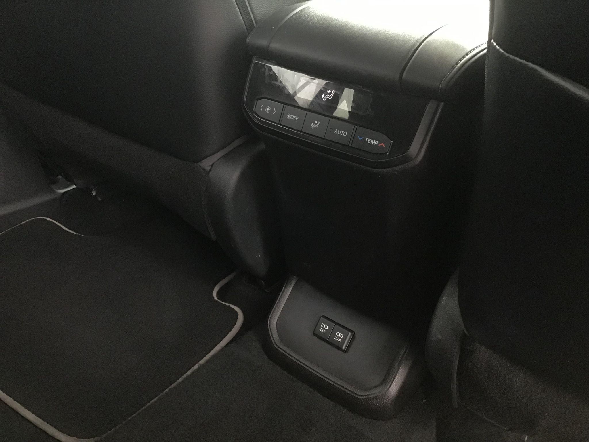 Toyota Highlander Image 21