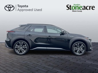 Toyota bZ4X 71.4 kWh Vision Auto AWD 5dr (11kW OBC) NU25DYA Image 2