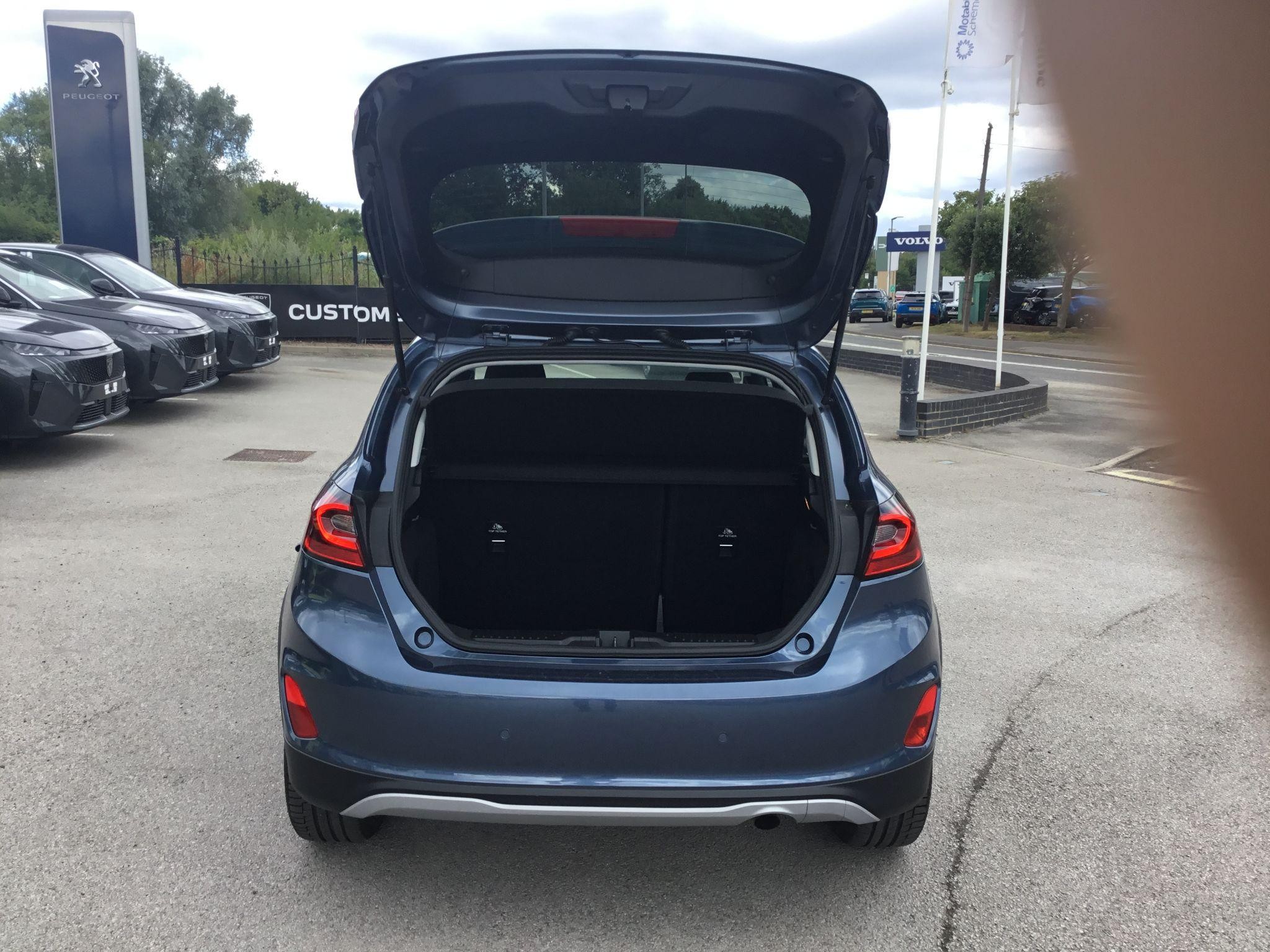 Ford Fiesta Image 9