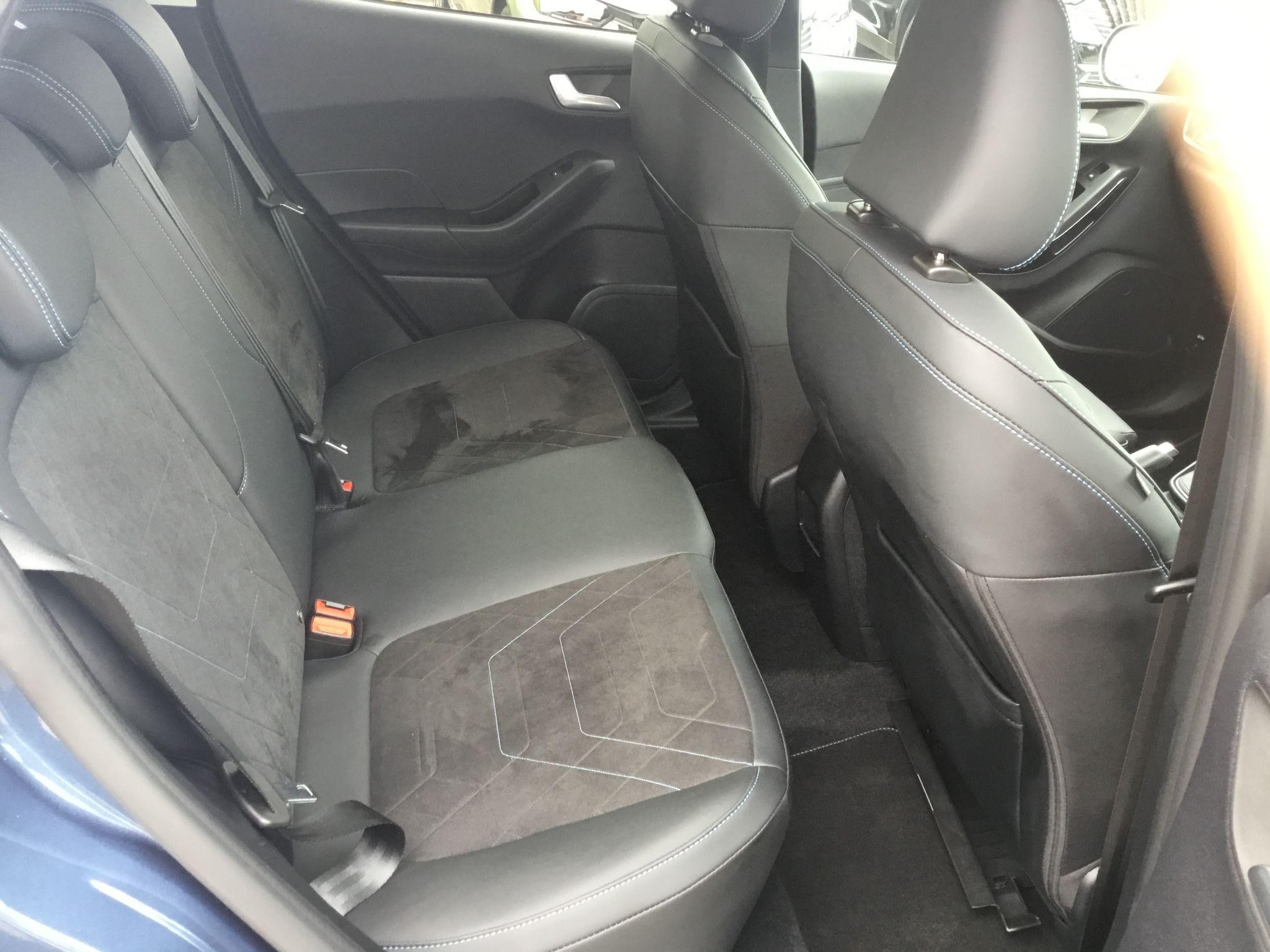 Ford Fiesta Image 16