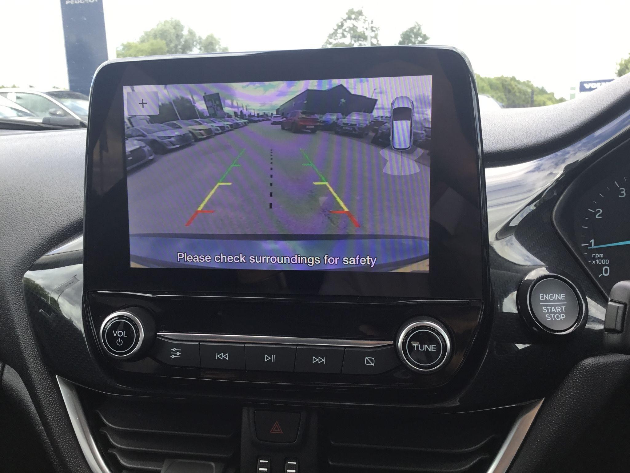Ford Fiesta Image 38