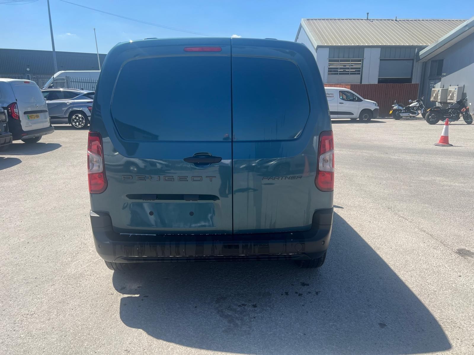 Peugeot Partner Image 10
