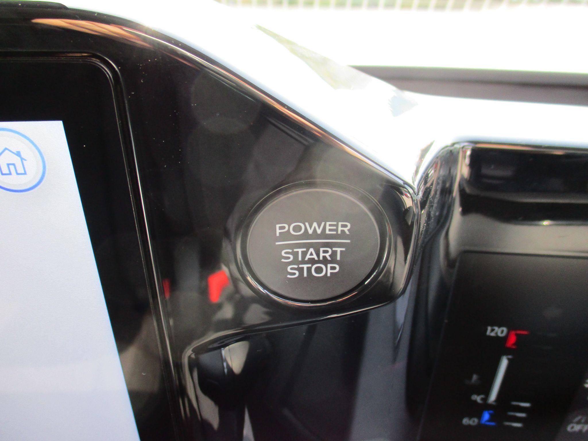 Ford Transit Custom Image 23