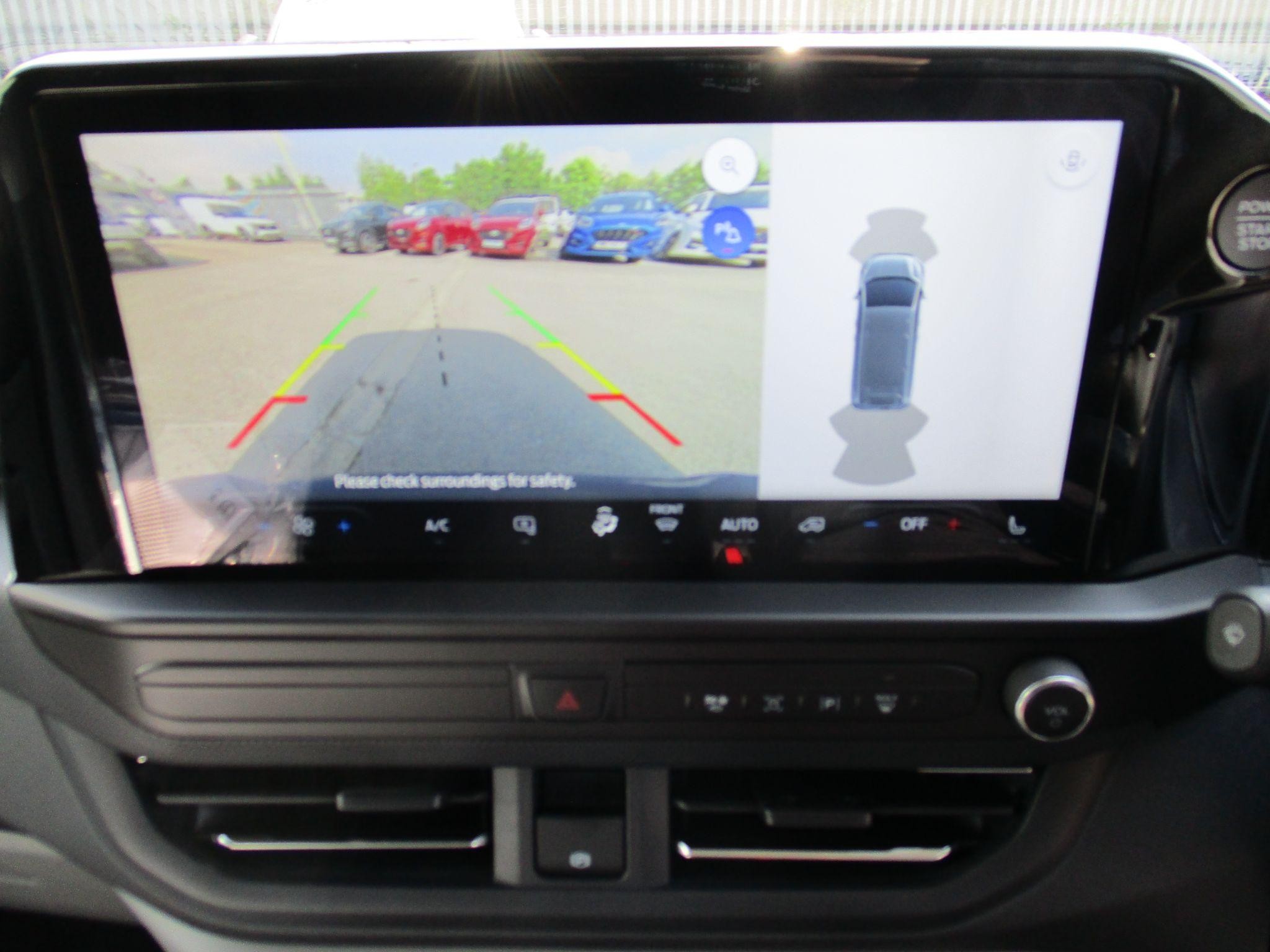 Ford Transit Custom Image 26