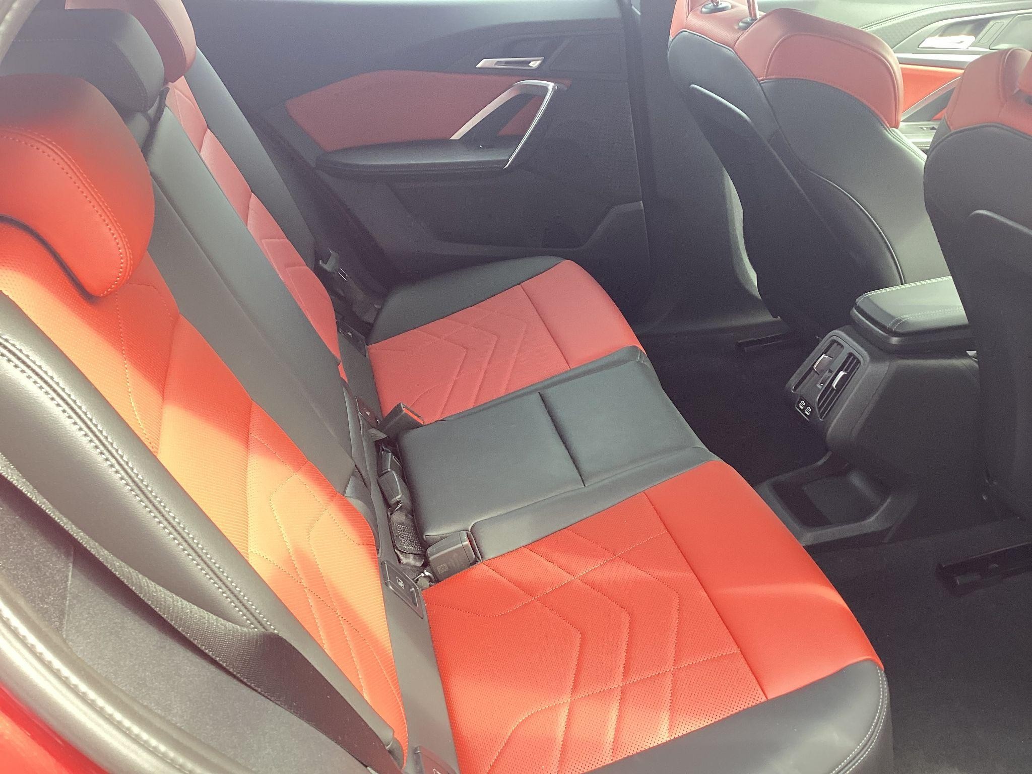 BMW iX2 Image 12