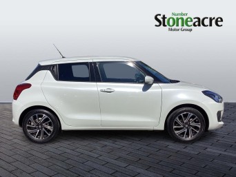 Suzuki Swift 1.2 Dualjet 83 12V Hybrid SZ5 5dr Auto YX24KUW Image 2