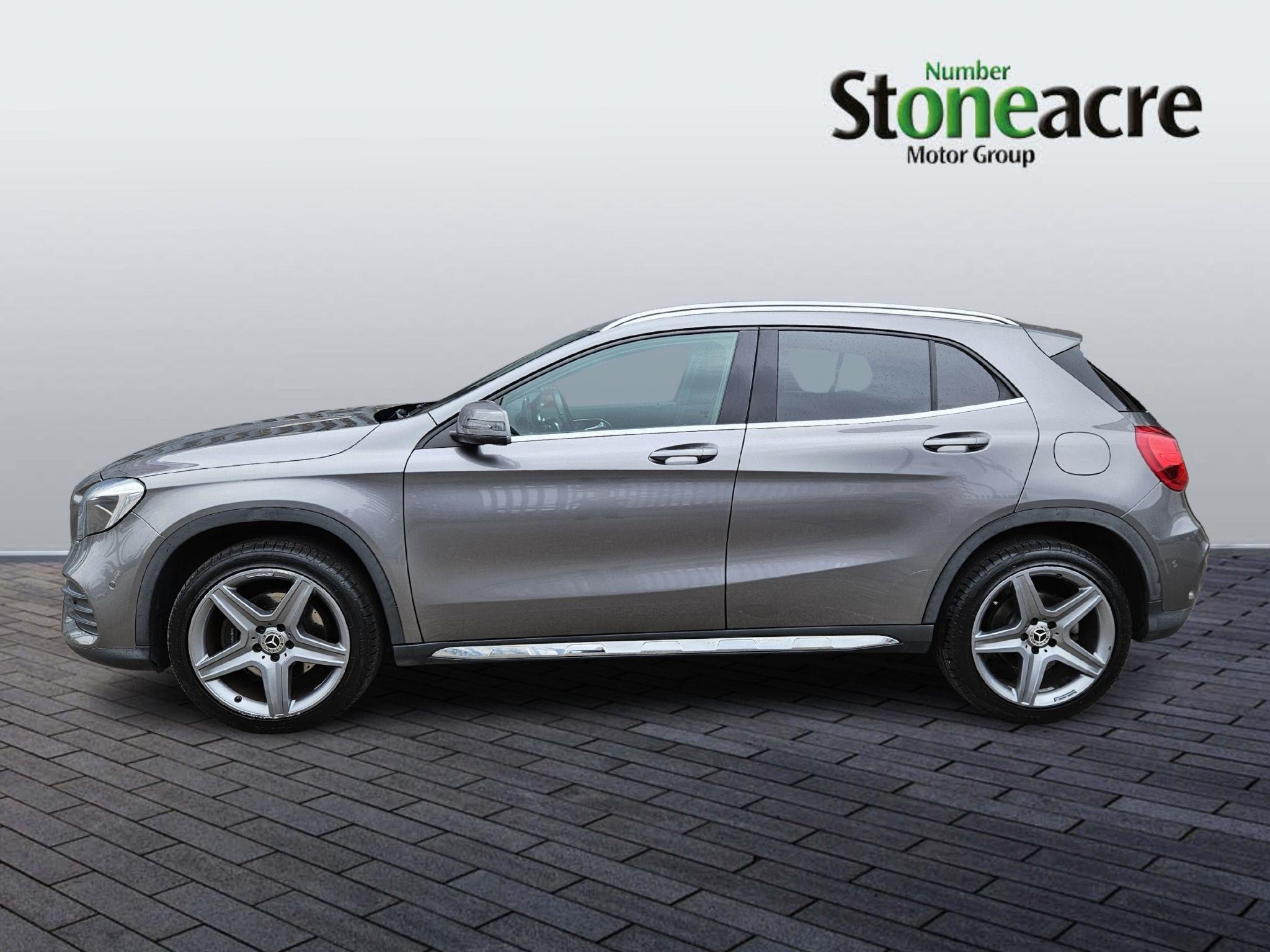 Mercedes-Benz GLA Image 6