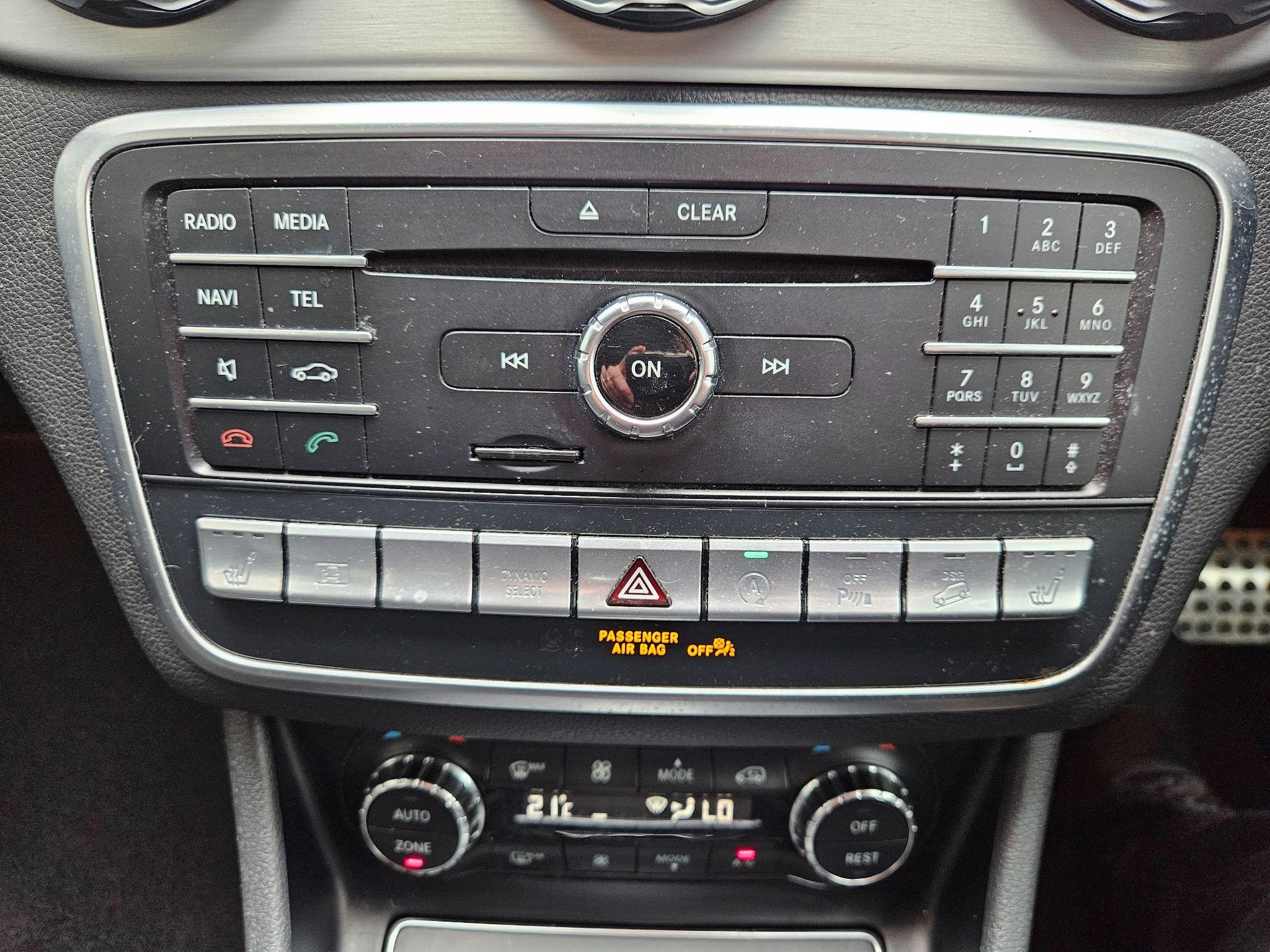 Mercedes-Benz GLA Image 16