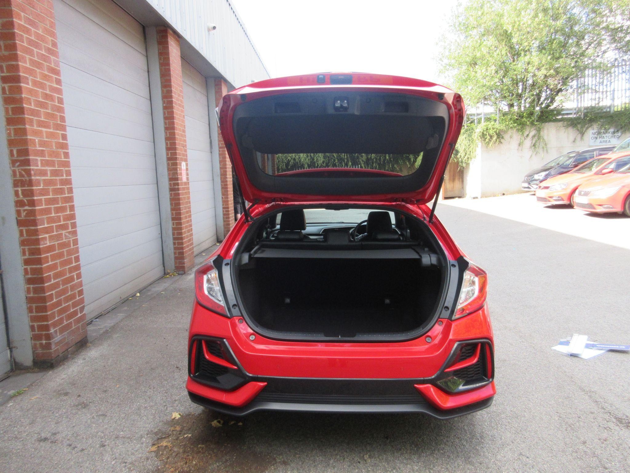 Honda Civic Image 10
