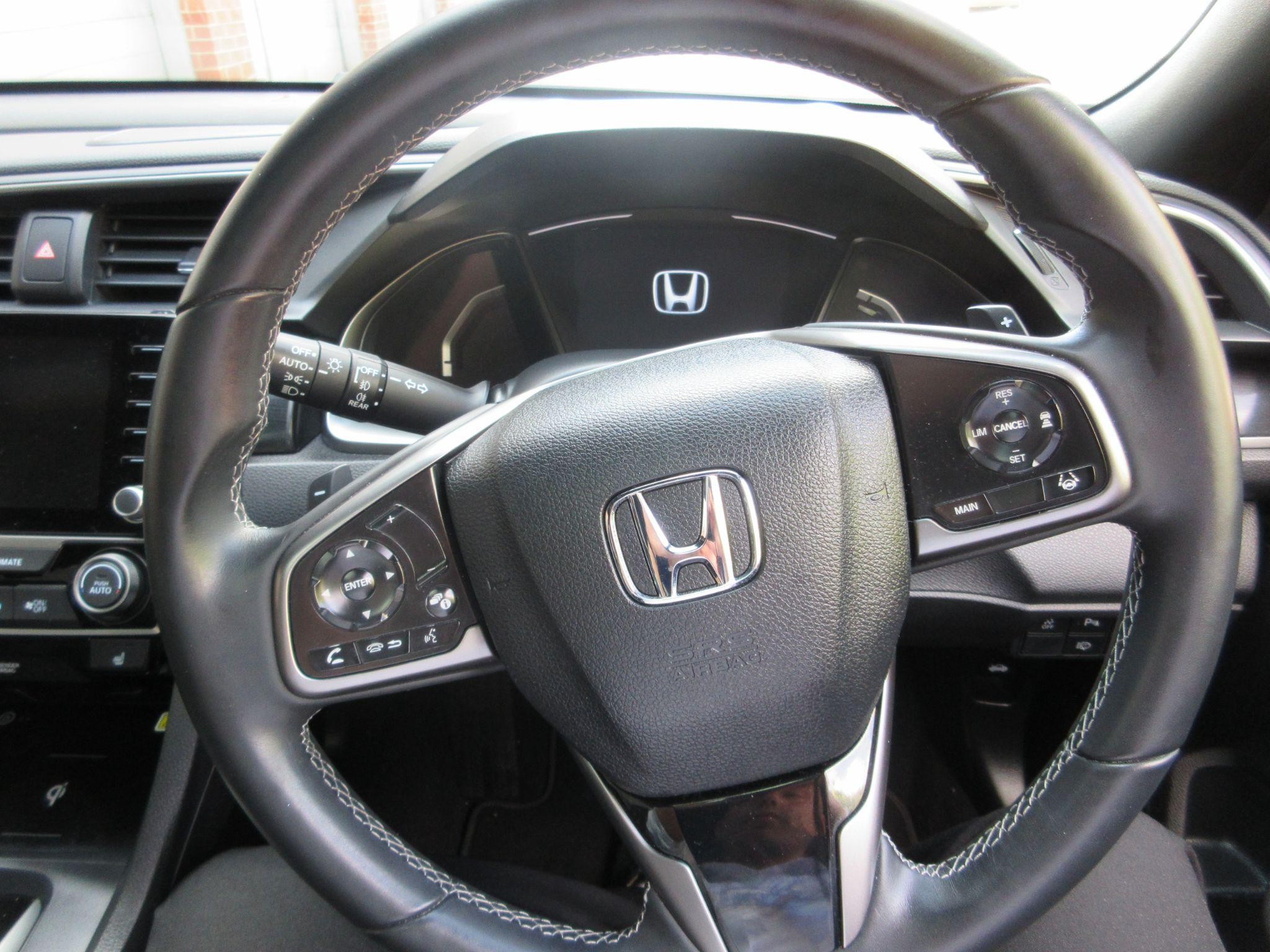 Honda Civic Image 17