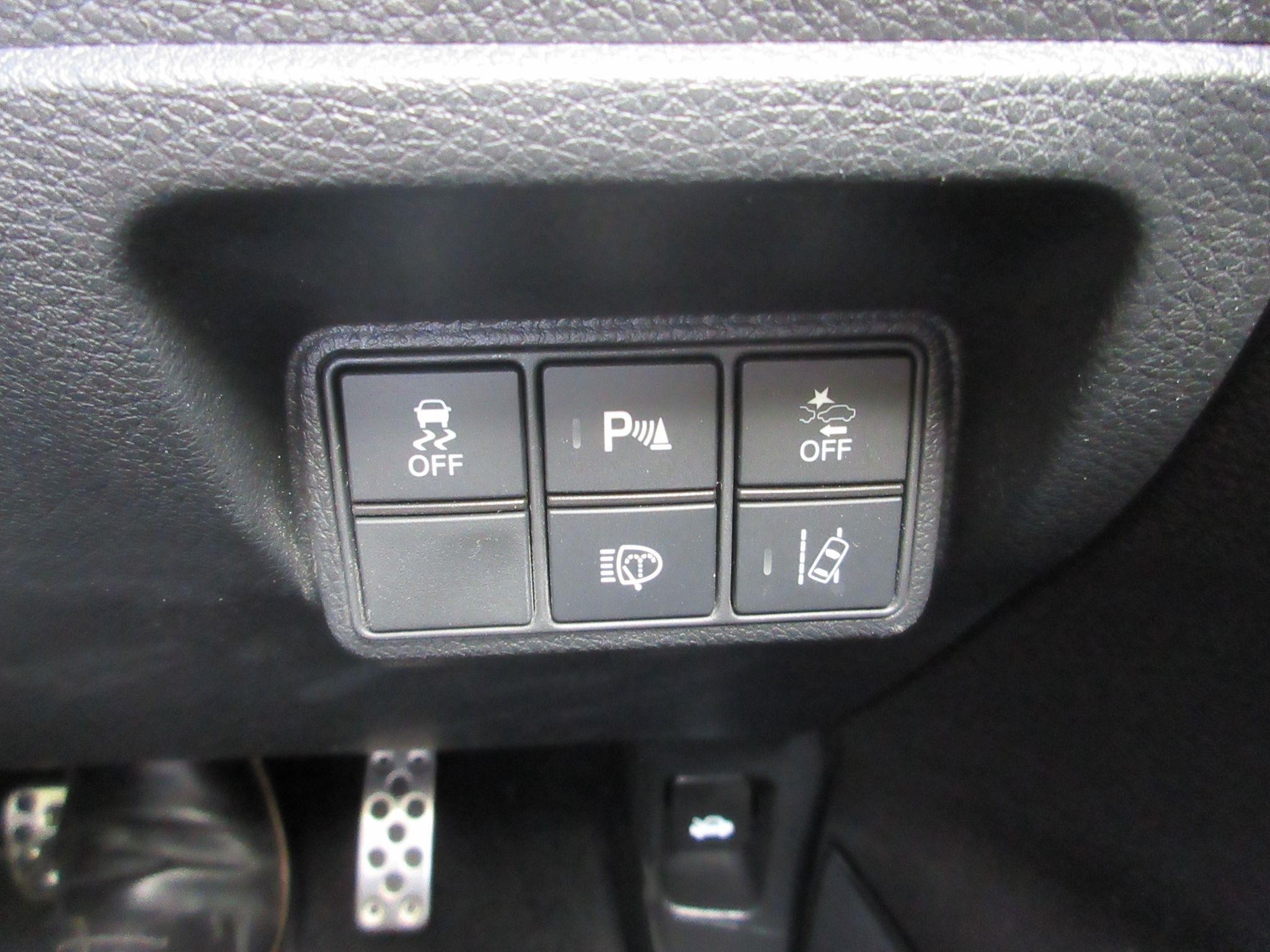 Honda Civic Image 30