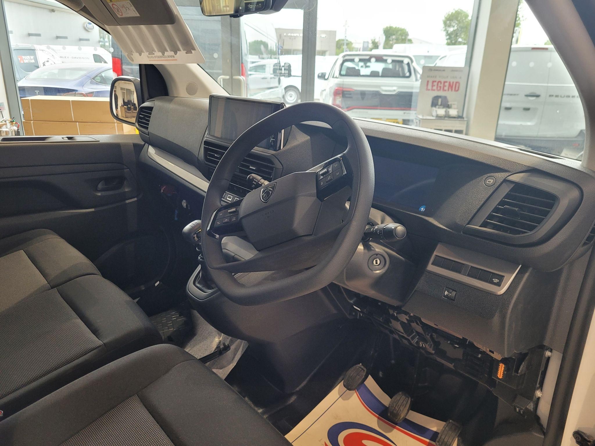 Peugeot Expert Image 7