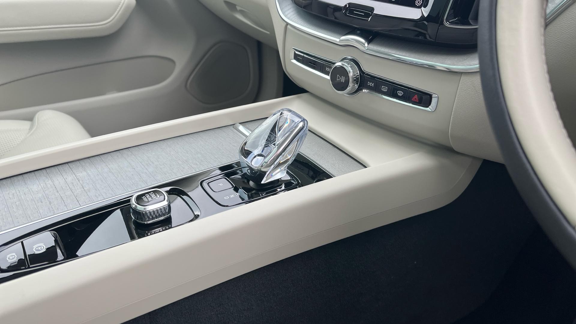 Volvo XC60 Image 15