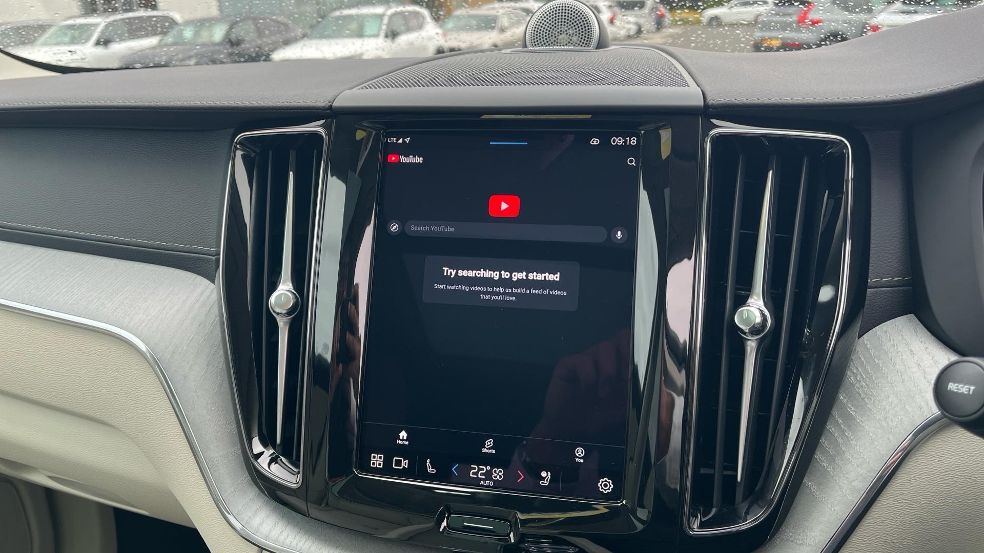 Volvo XC60 Image 18
