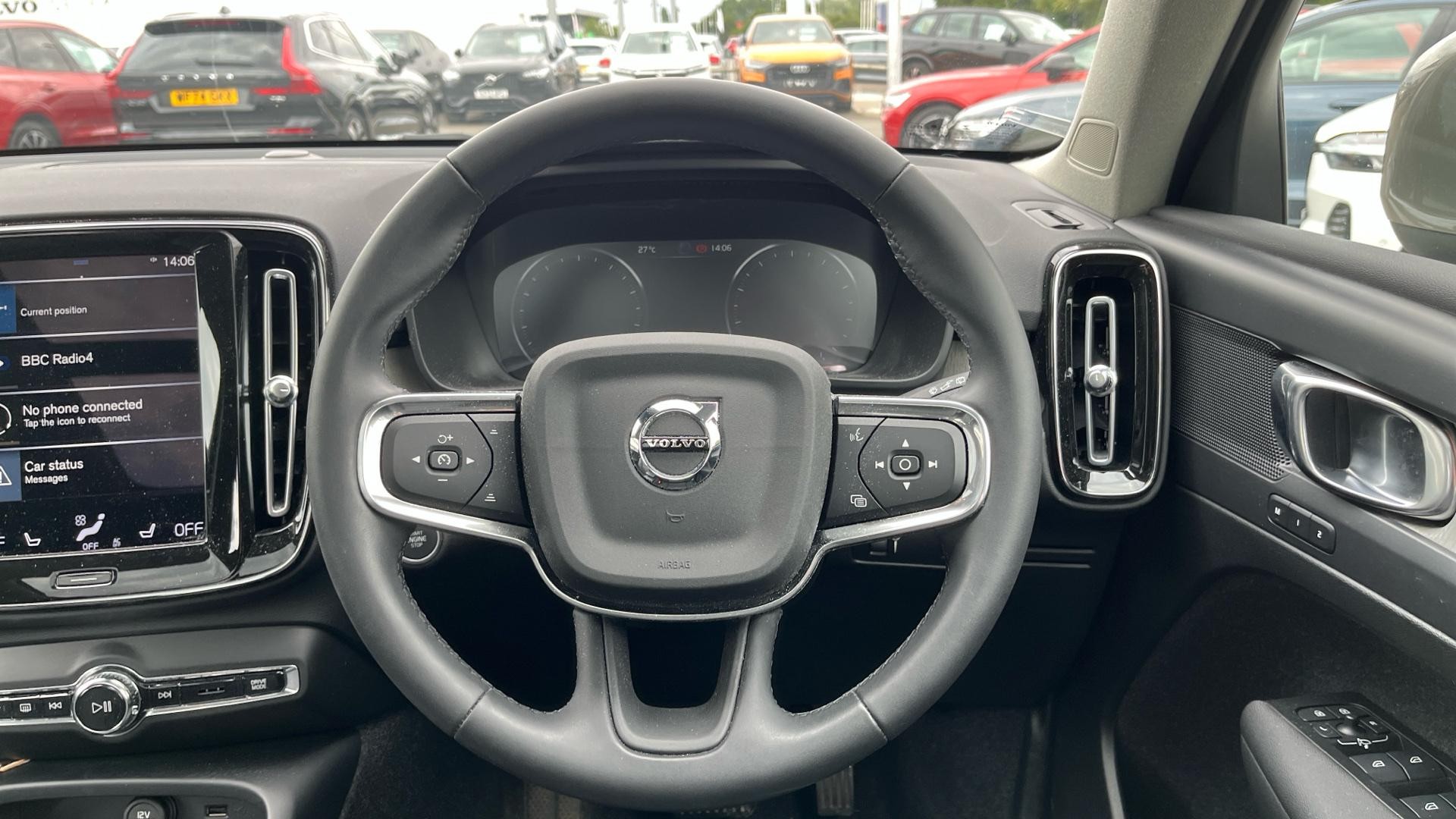 Volvo XC40 Image 10