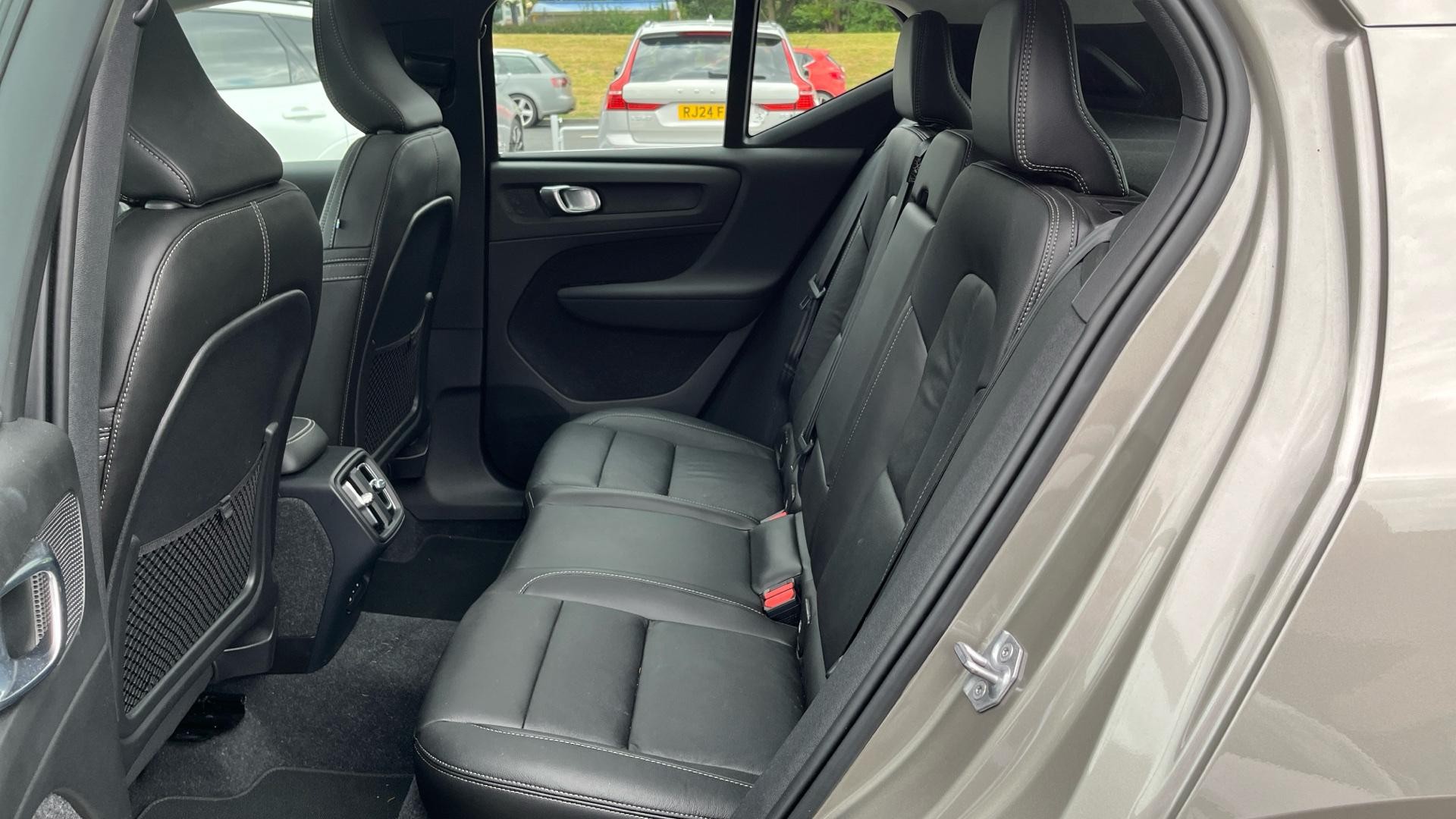 Volvo XC40 Image 28