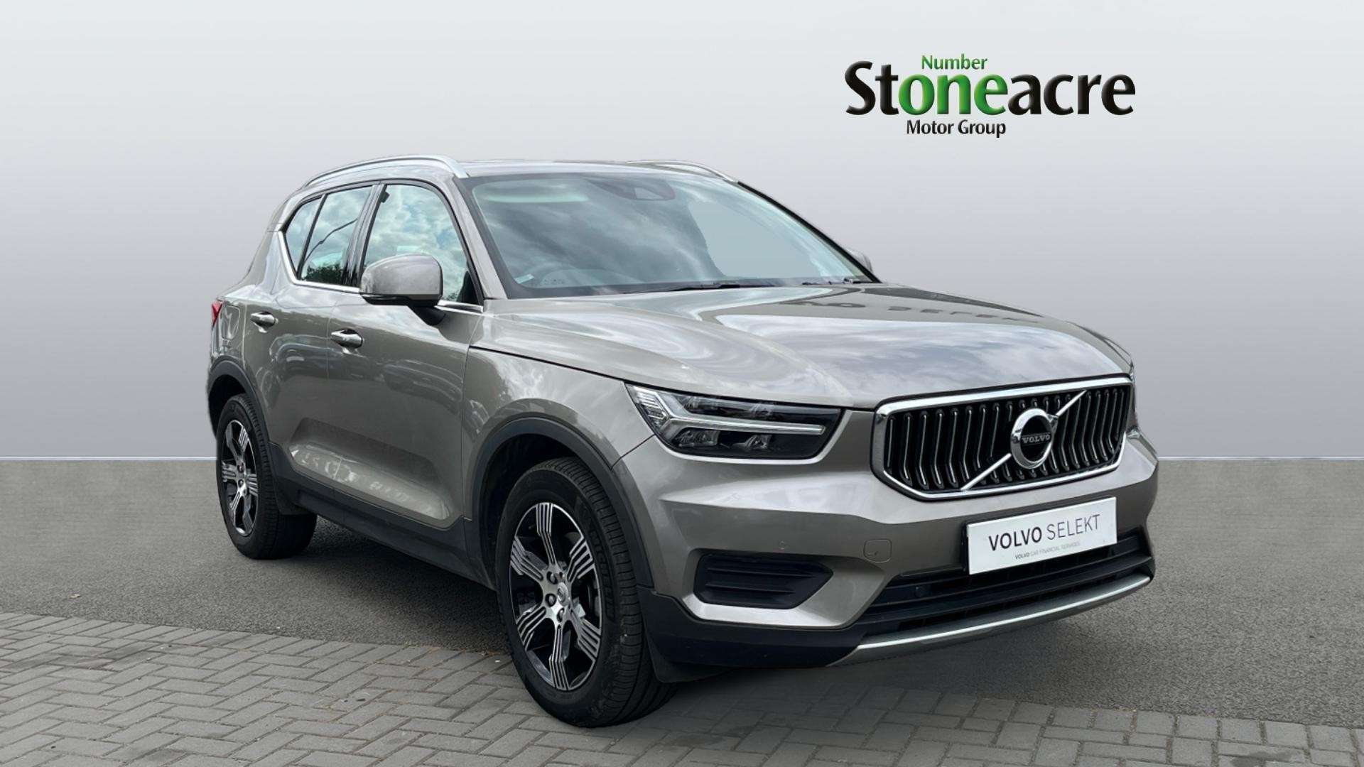 Volvo XC40 Image 1