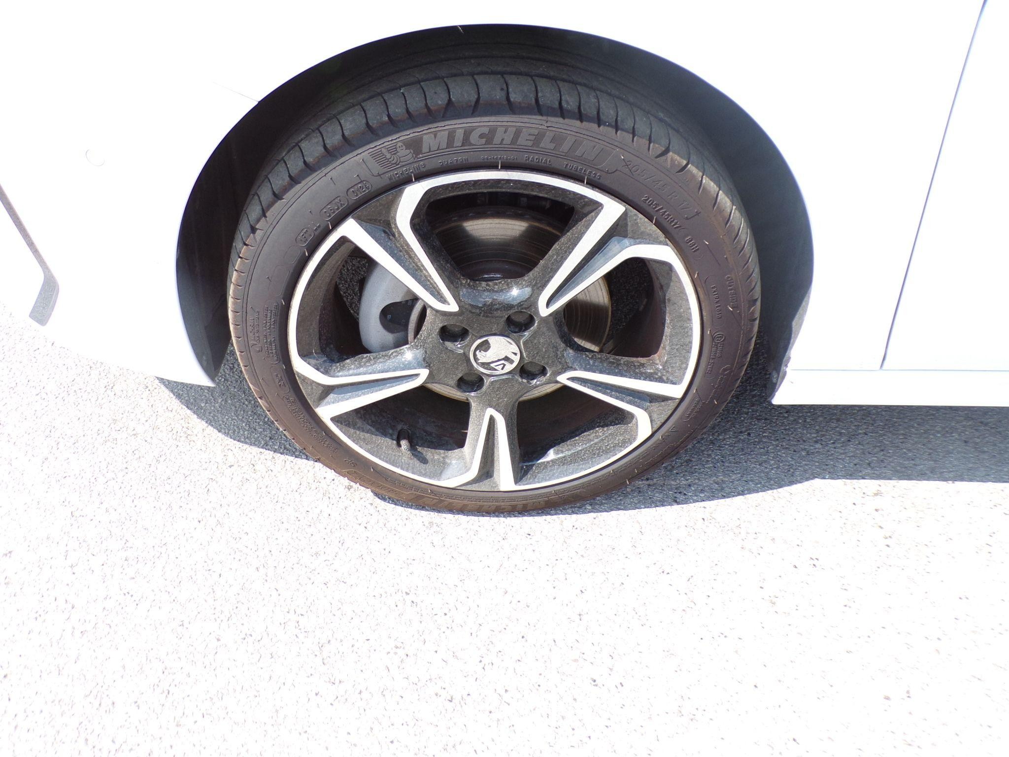 Vauxhall Corsa Image 9