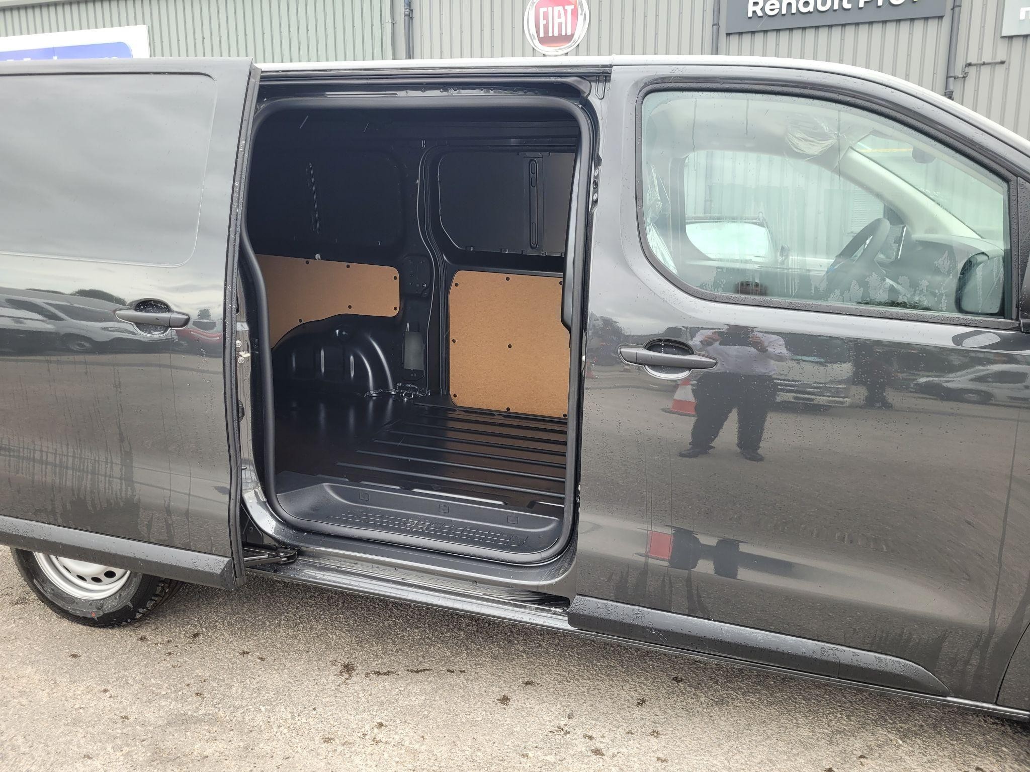 Peugeot Expert Image 5