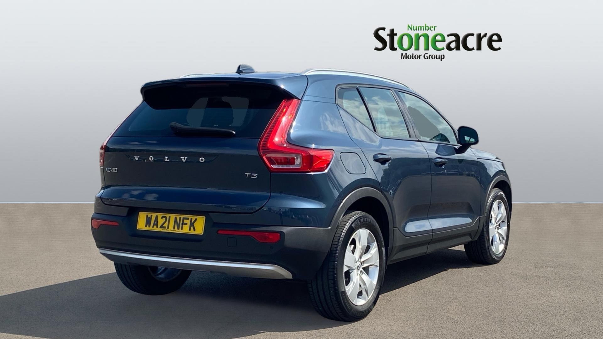 Volvo XC40 Image 2