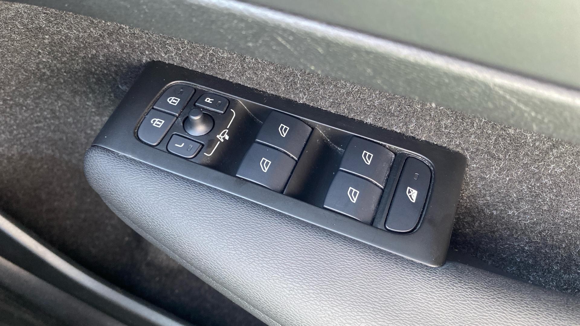 Volvo XC40 Image 22