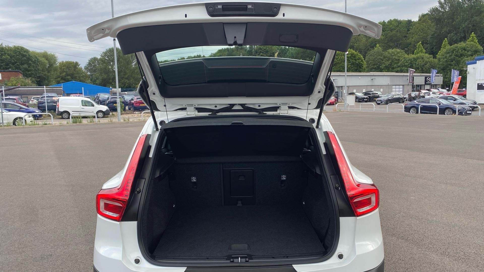 Volvo XC40 Image 13