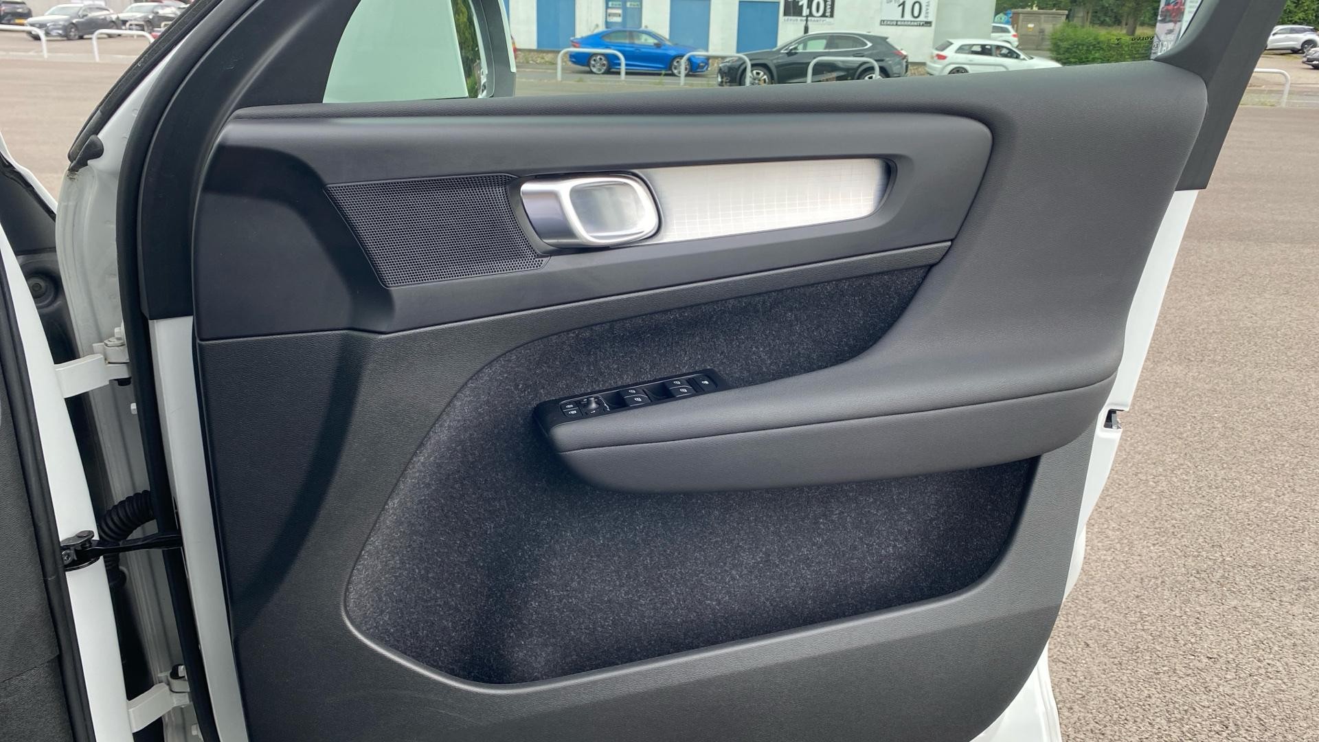 Volvo XC40 Image 27