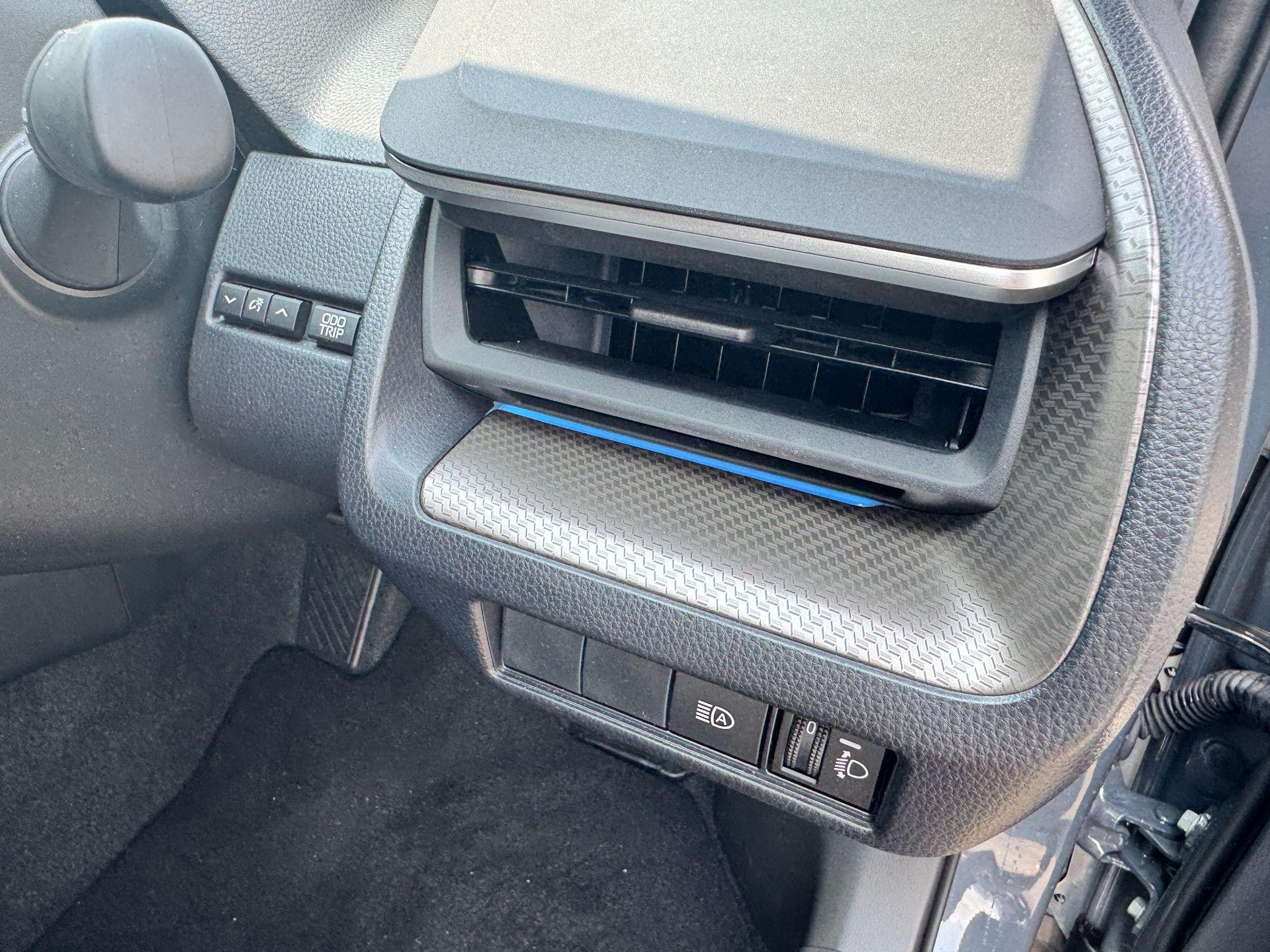 Toyota Prius Image 14