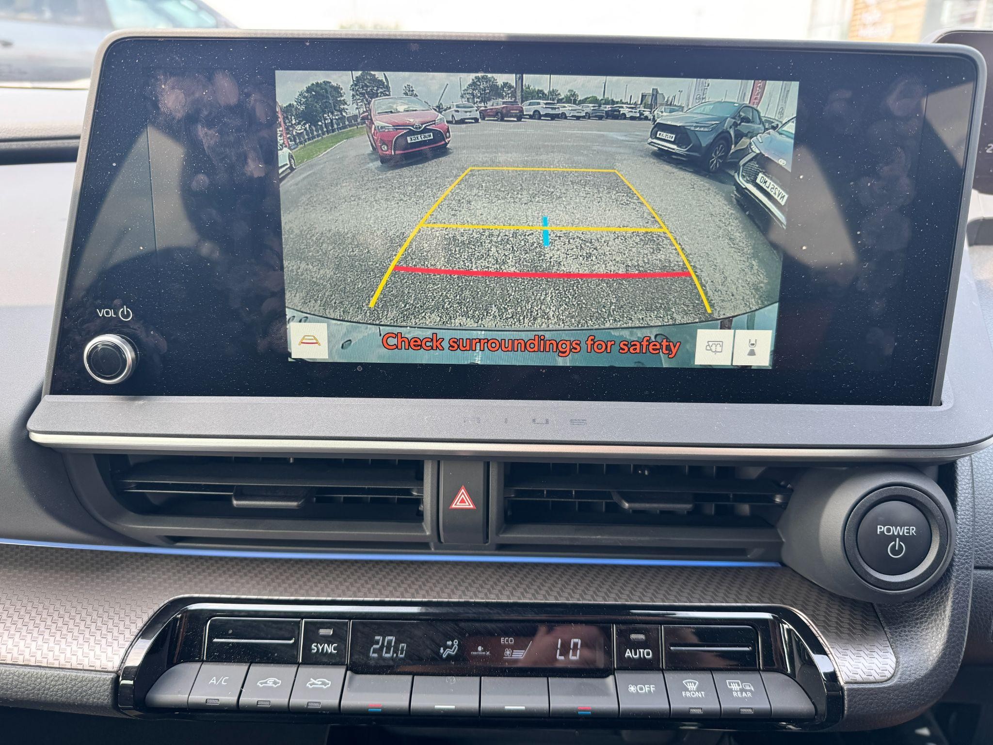 Toyota Prius Image 22