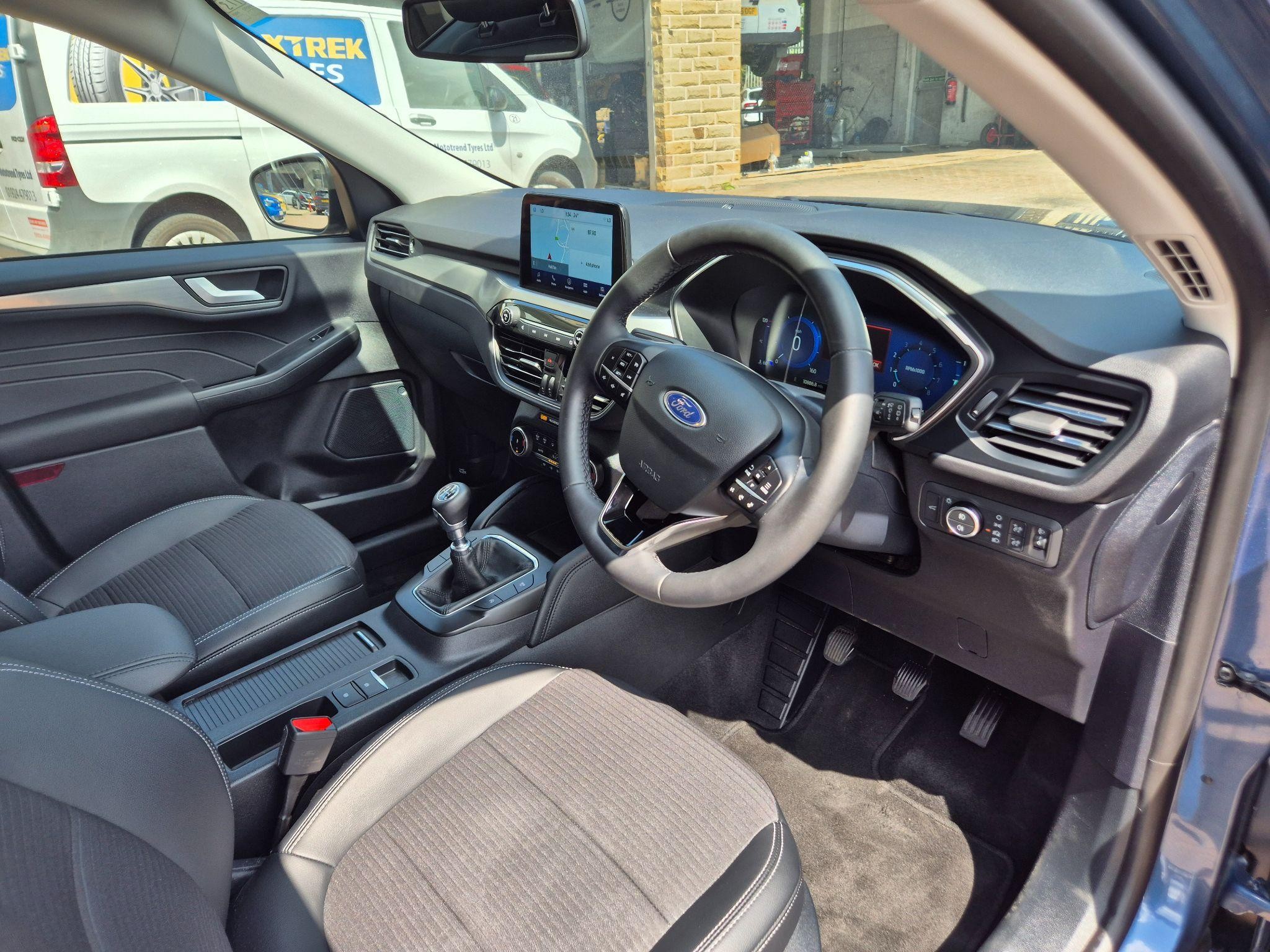Ford Kuga Image 12