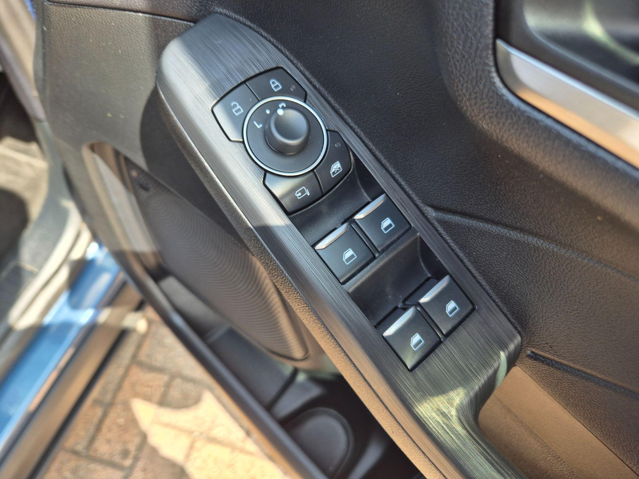 Ford Kuga Image 15
